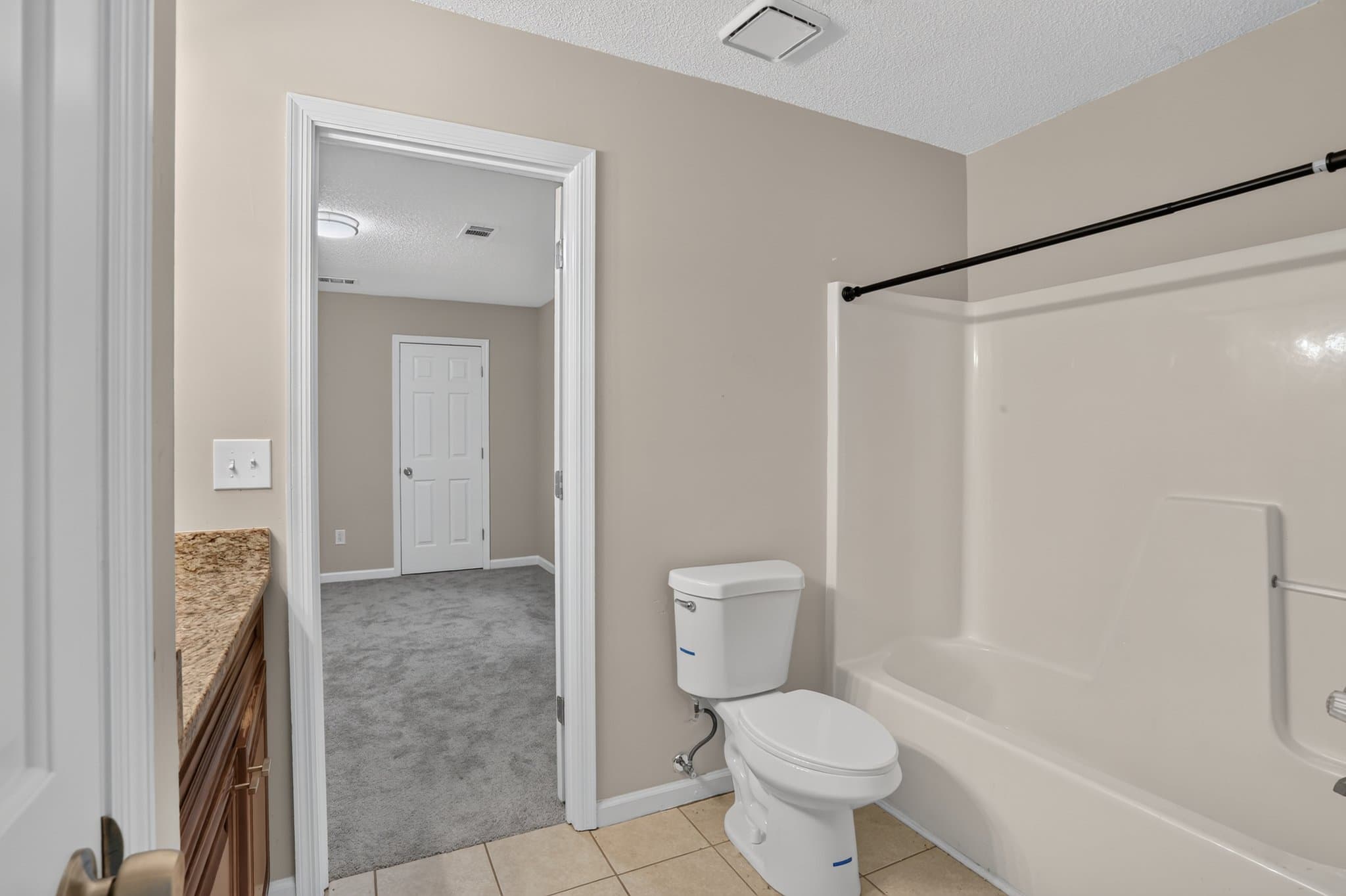 Jonesboro House: 7715 Wethersfield Dr