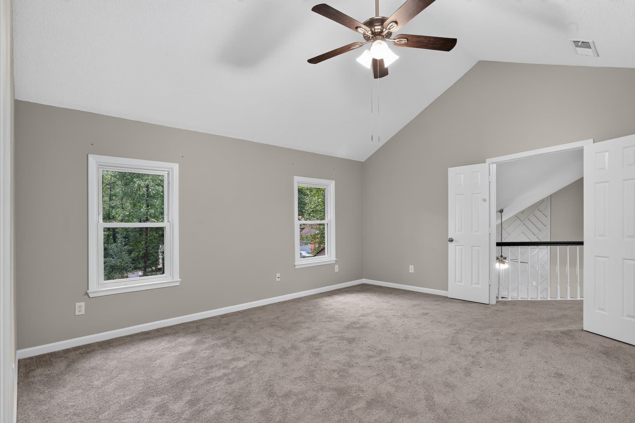 Jonesboro House: 7715 Wethersfield Dr