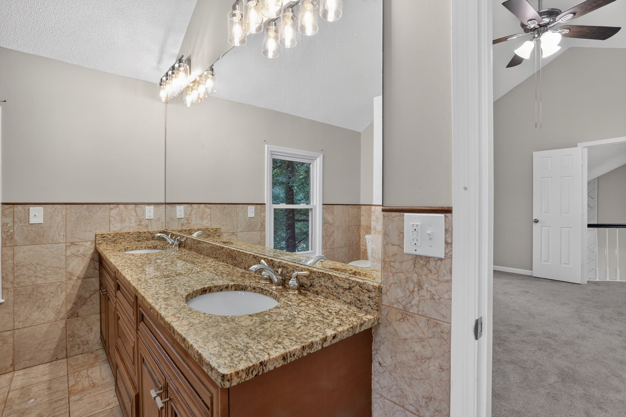 Jonesboro House: 7715 Wethersfield Dr