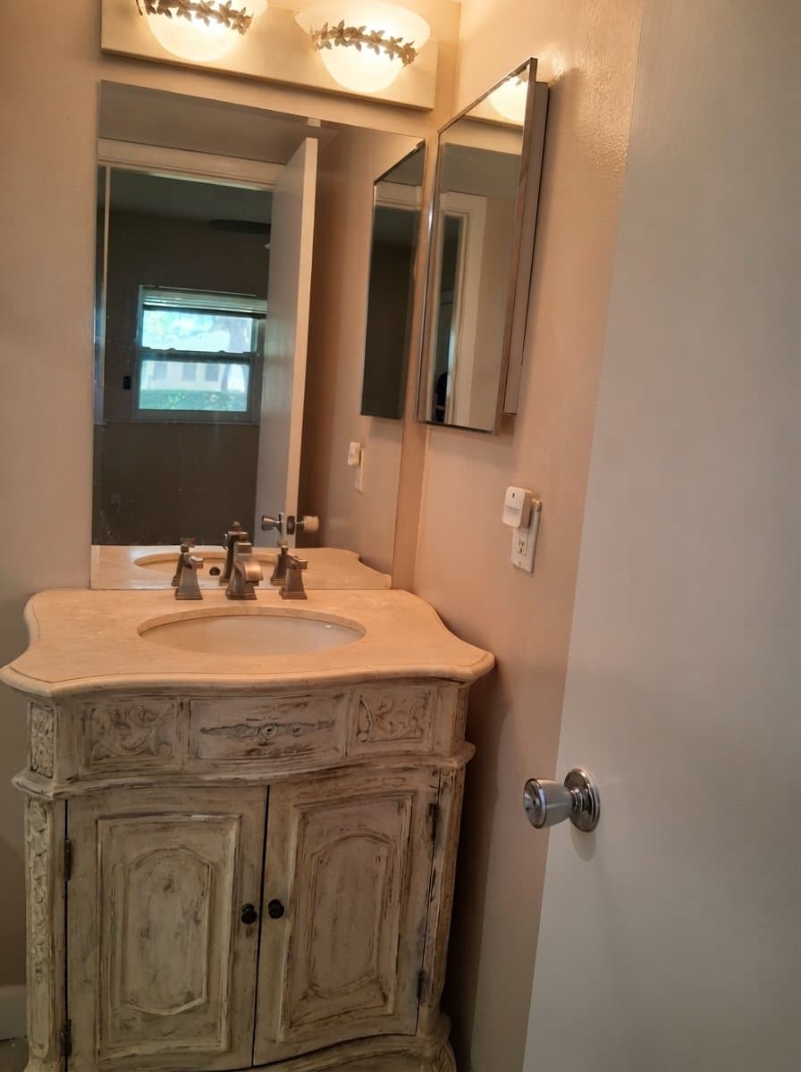 Sarasota Condo: 7231 W. Country Club Dr. N.