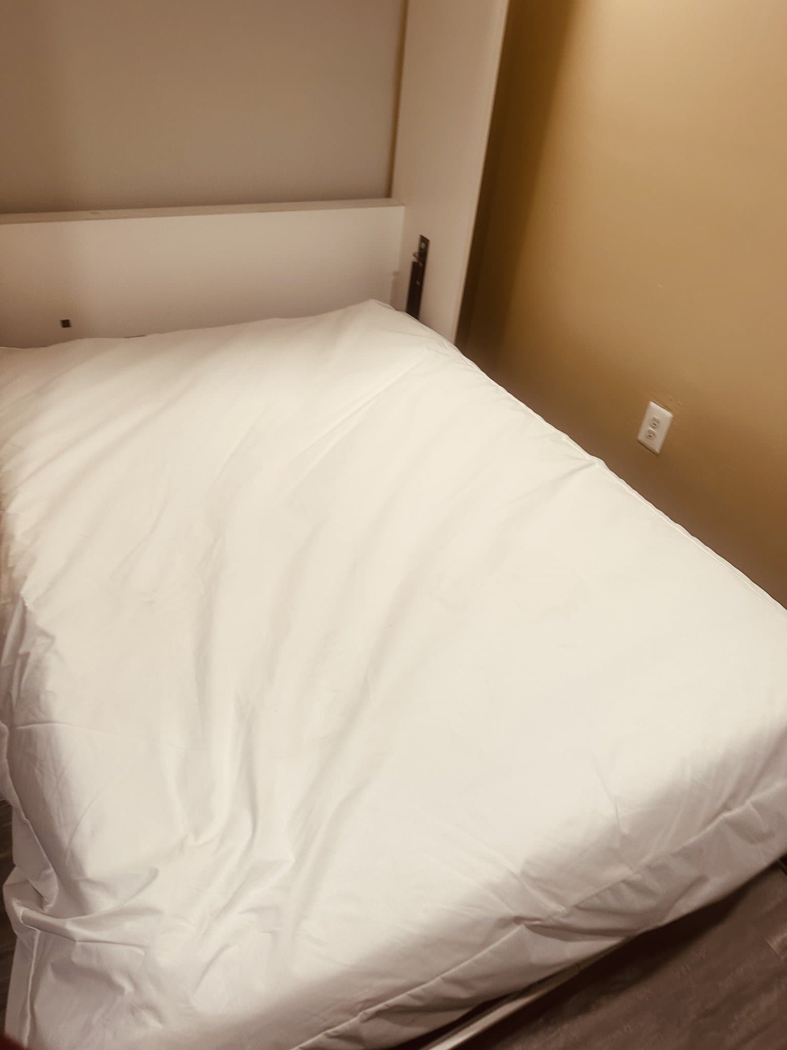 Temple Hills Single Room: 3419 27th ave