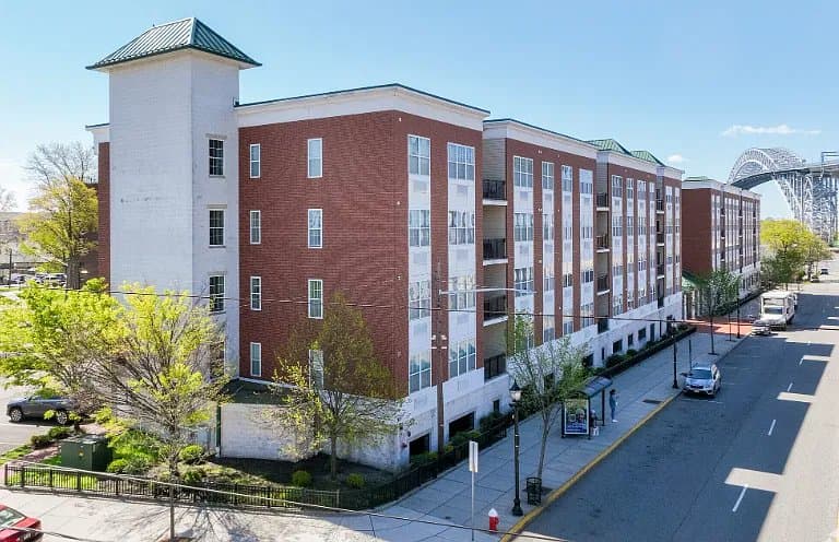 Bayonne Apartment: 42 John F Kennedy Blvd
