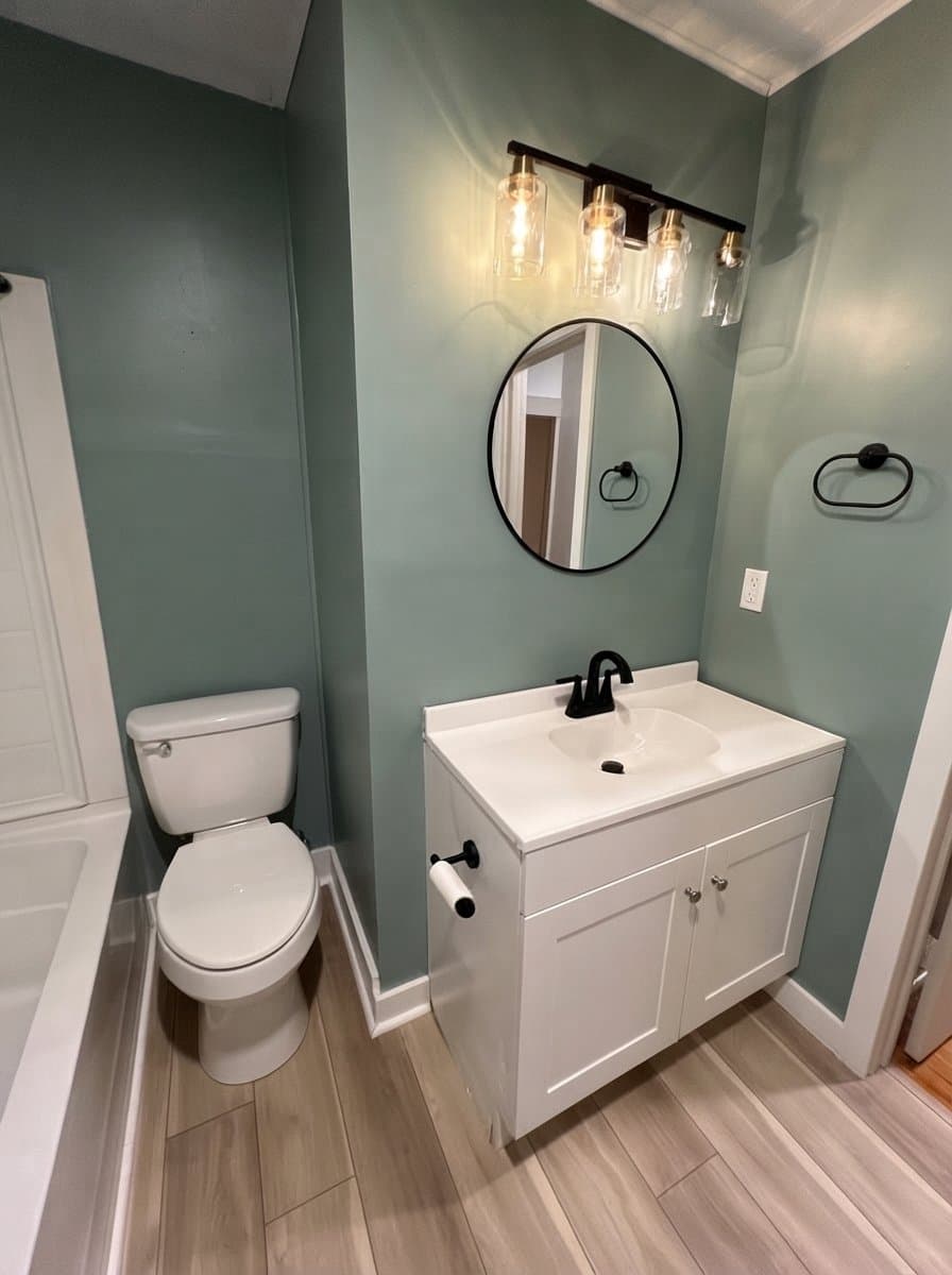 Rossville House: 815 N Oakwood St