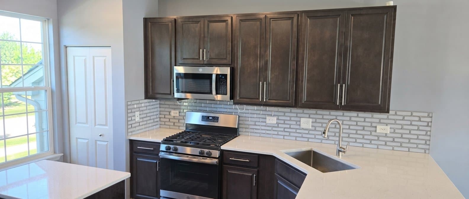 Crystal Lake Townhome: 1019 River Birch Blvd