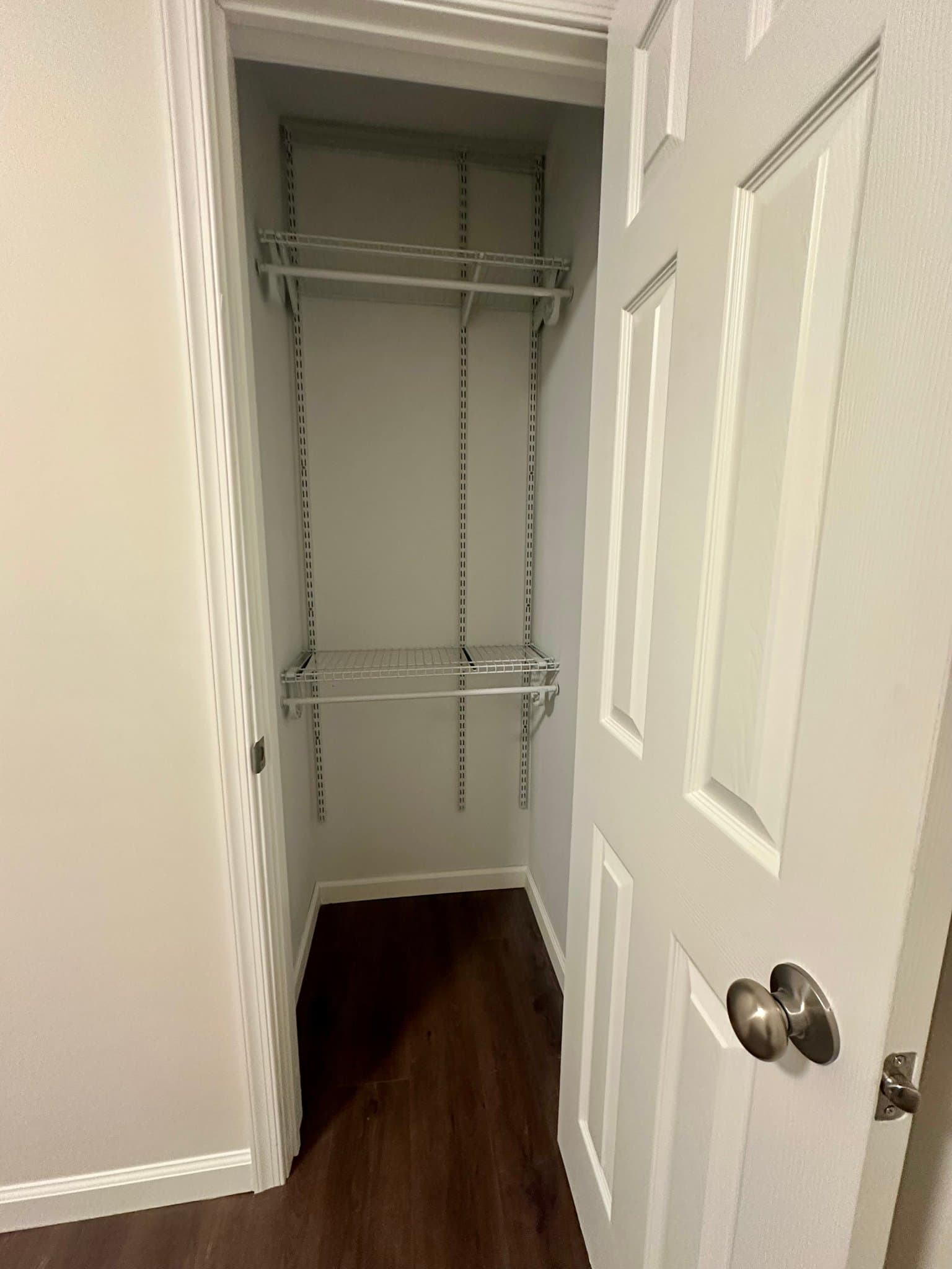 Dickson City Apartment: 1047 Lincoln Street