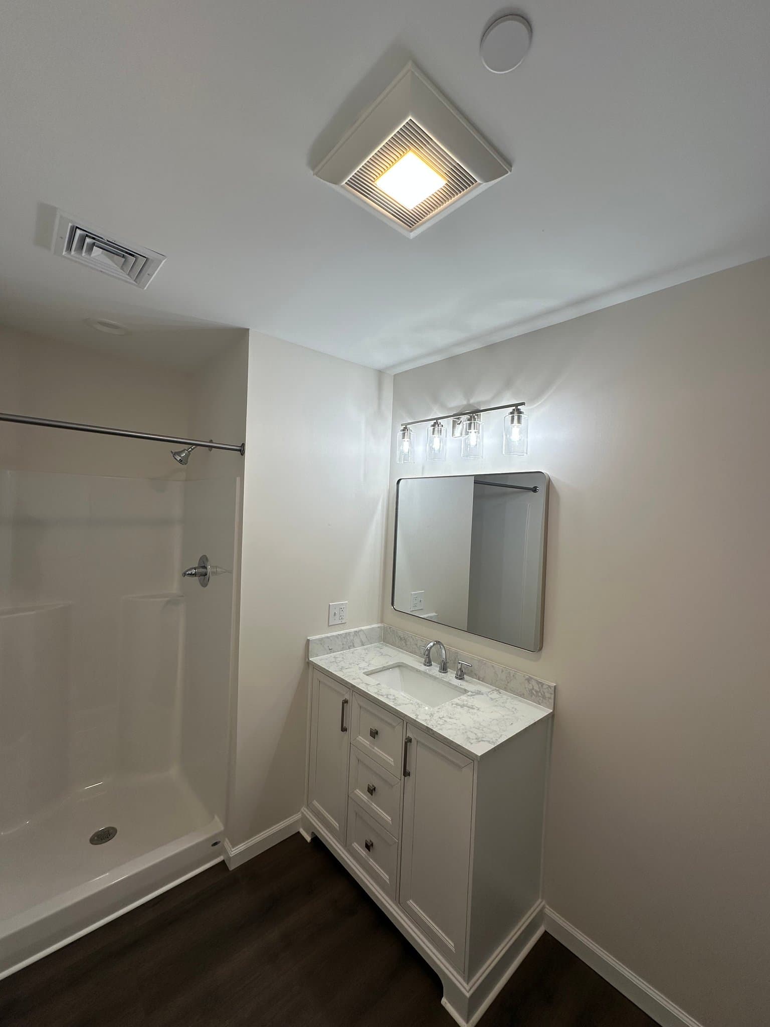 Dickson City Apartment: 1047 Lincoln Street