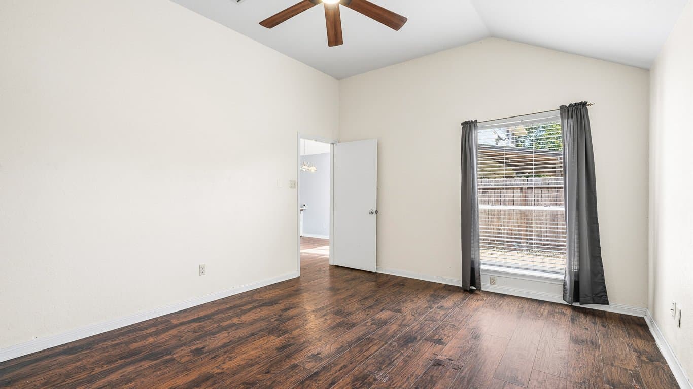 Houston House: 19511 Coppervine Ln