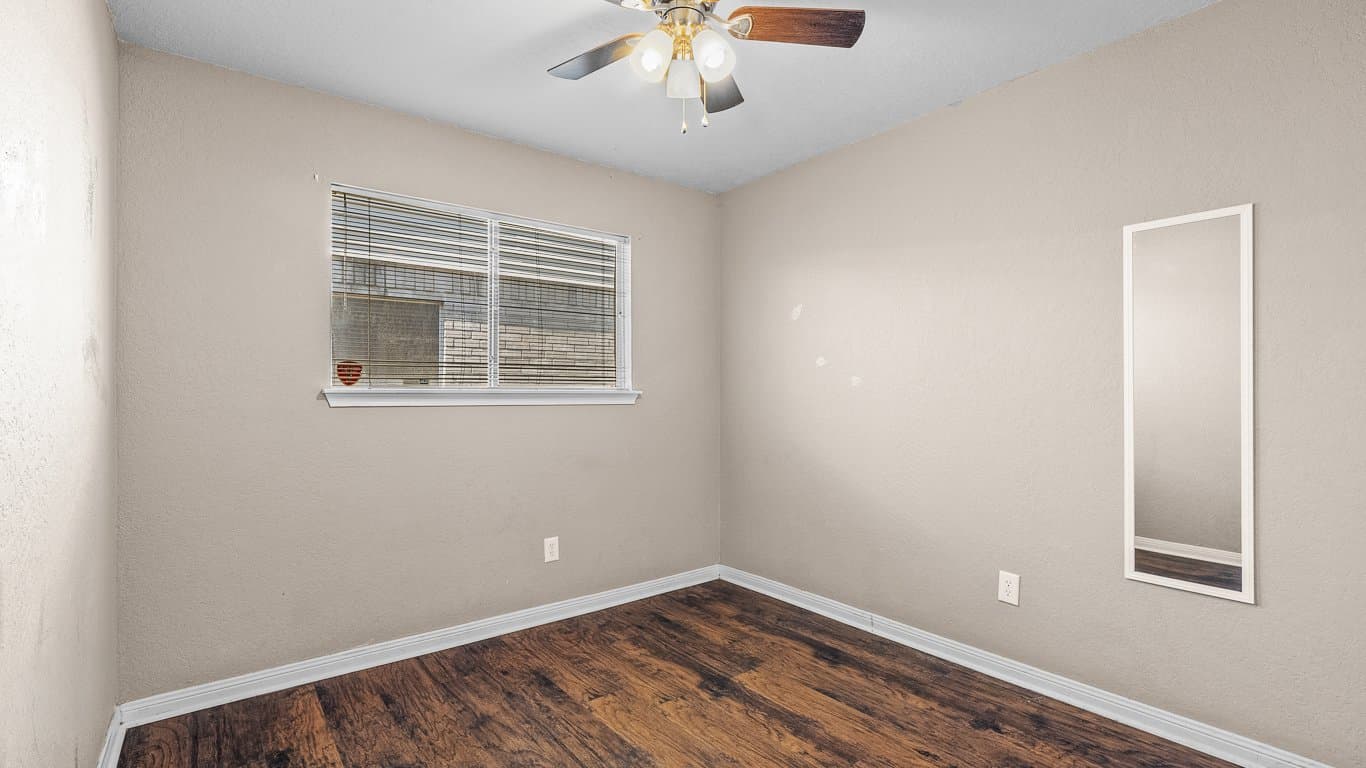 Houston House: 19511 Coppervine Ln