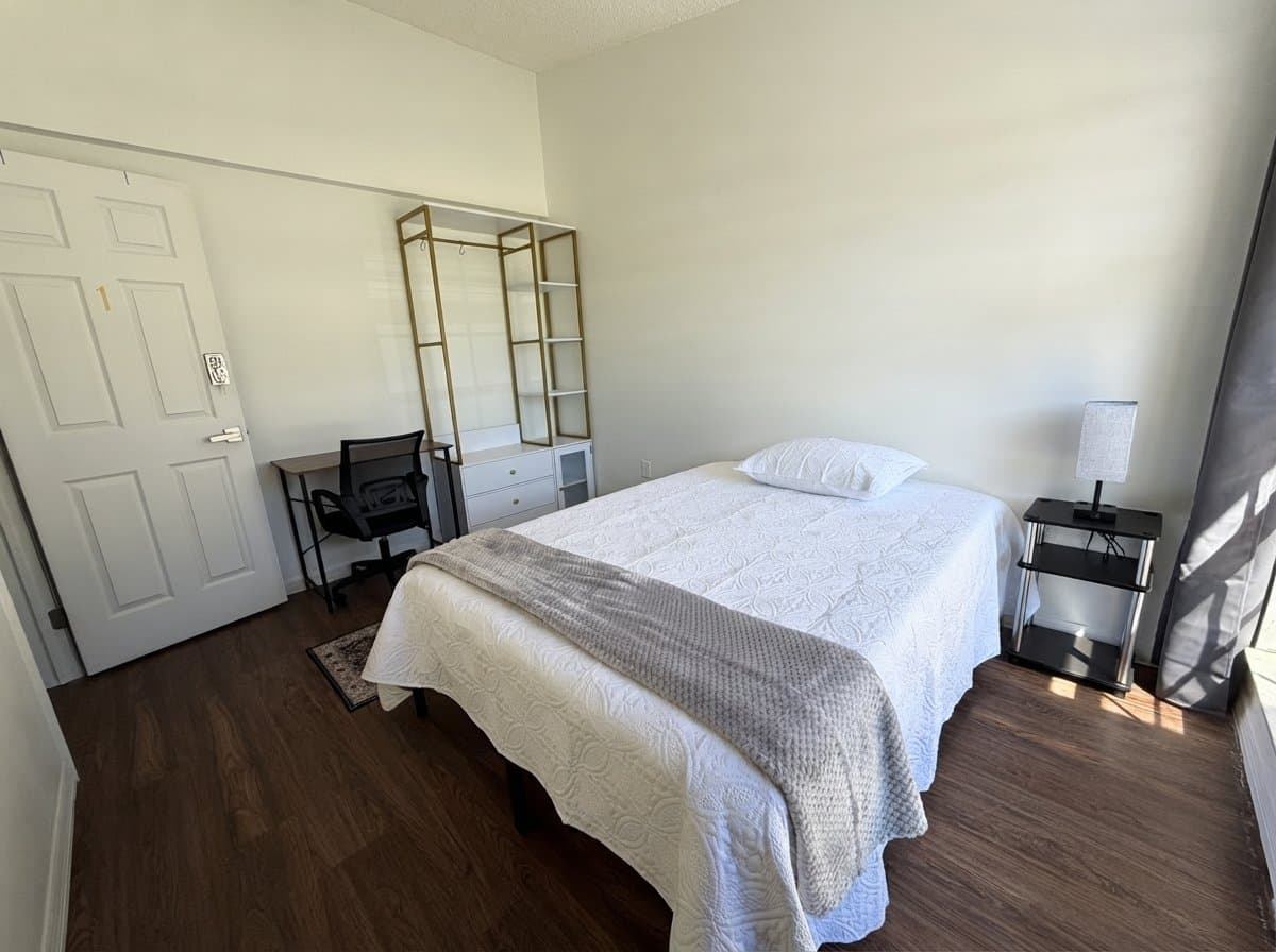 Palm Bay Single Room: 489 Freeman Rd NW