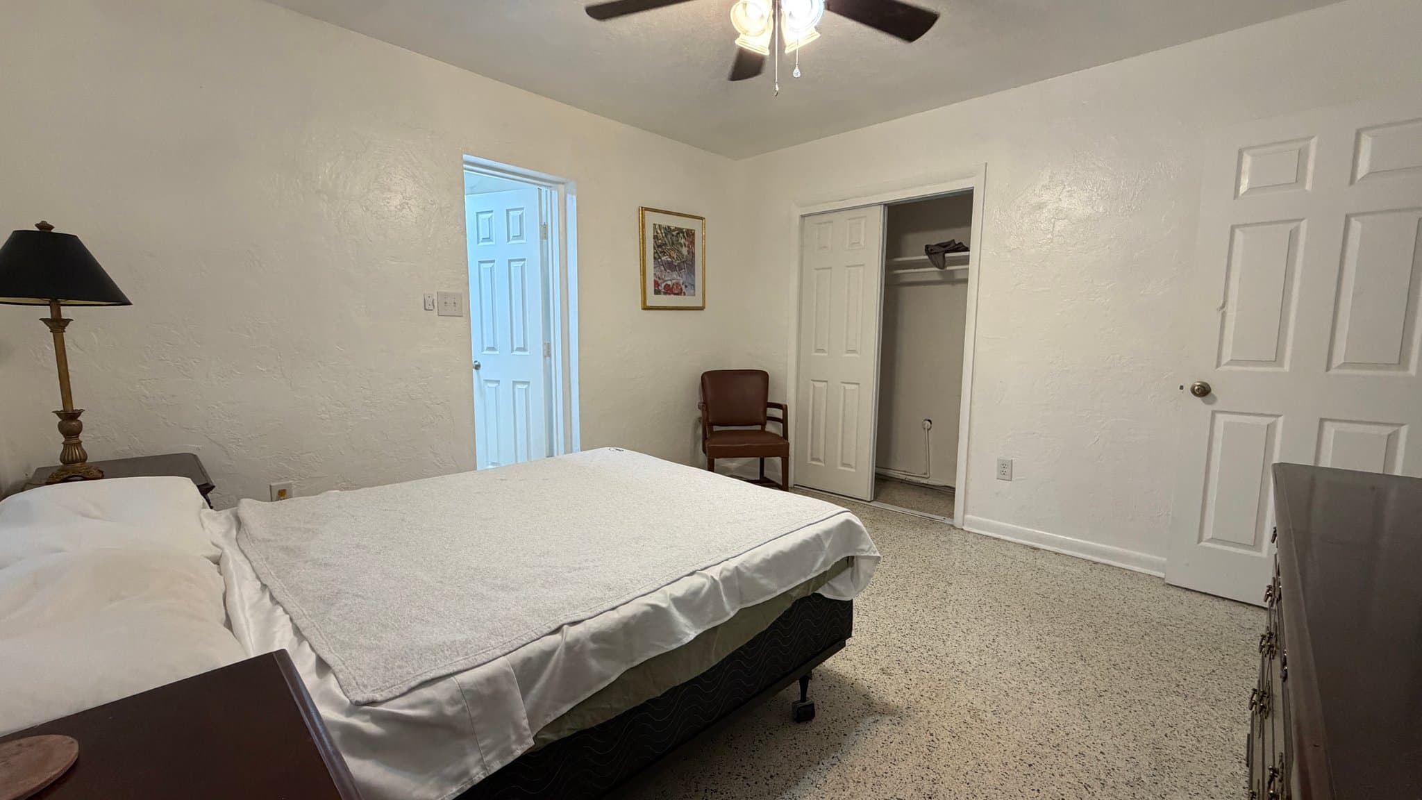 Gainesville Single Room: 1442 NE 20 Ave