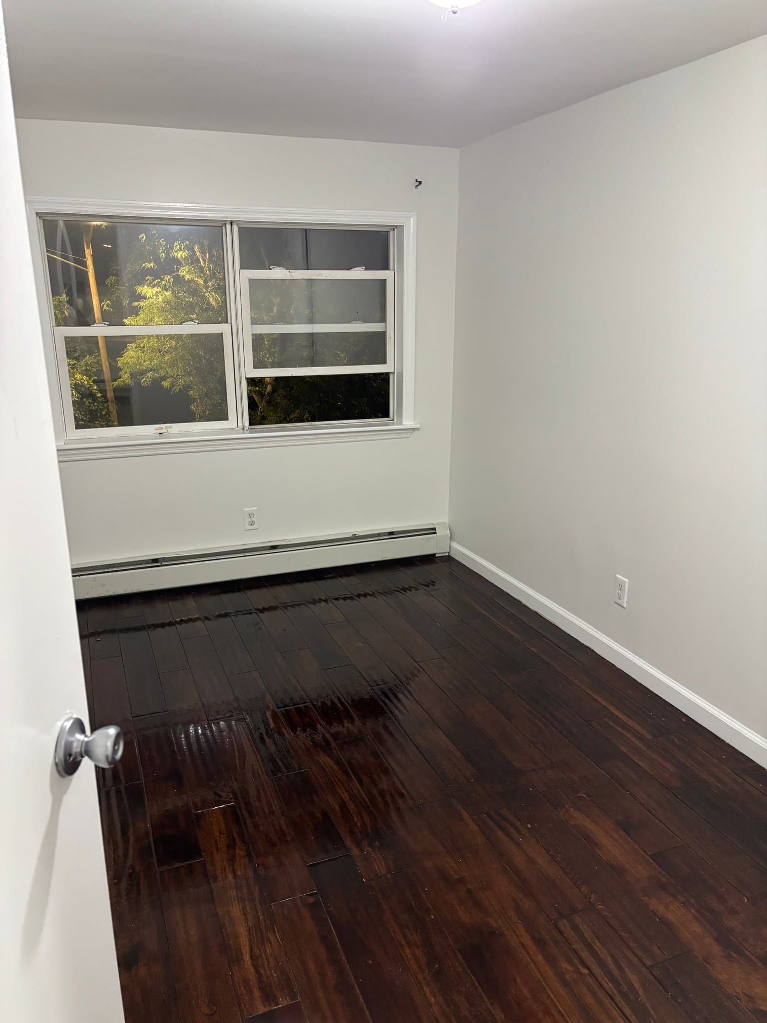 Albany Single Room: 205 Ontario St