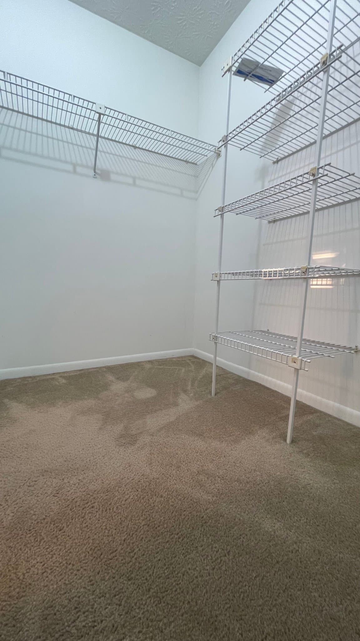 Columbus Condo: 2196 I hedgerow Rd.