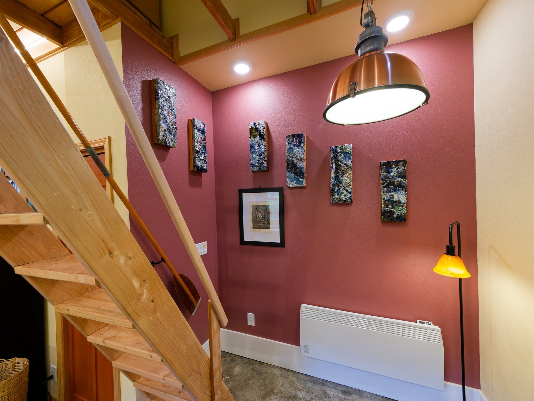 Juneau House: 20136 Cohen Drive