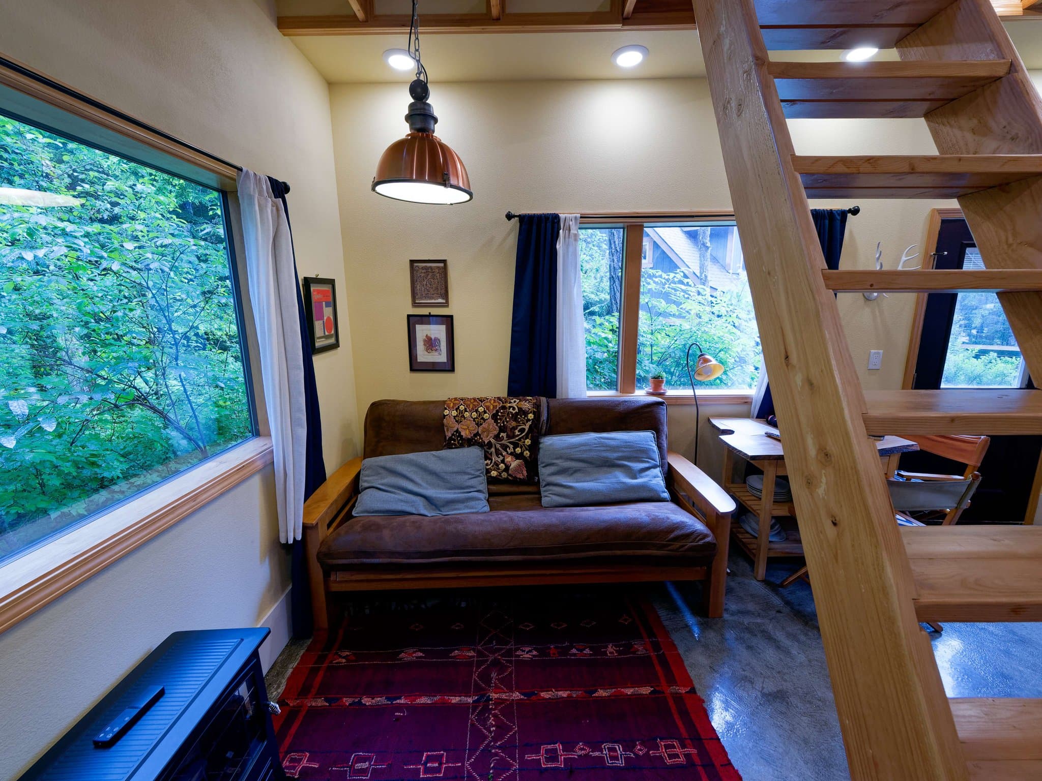 Juneau House: 20136 Cohen Drive