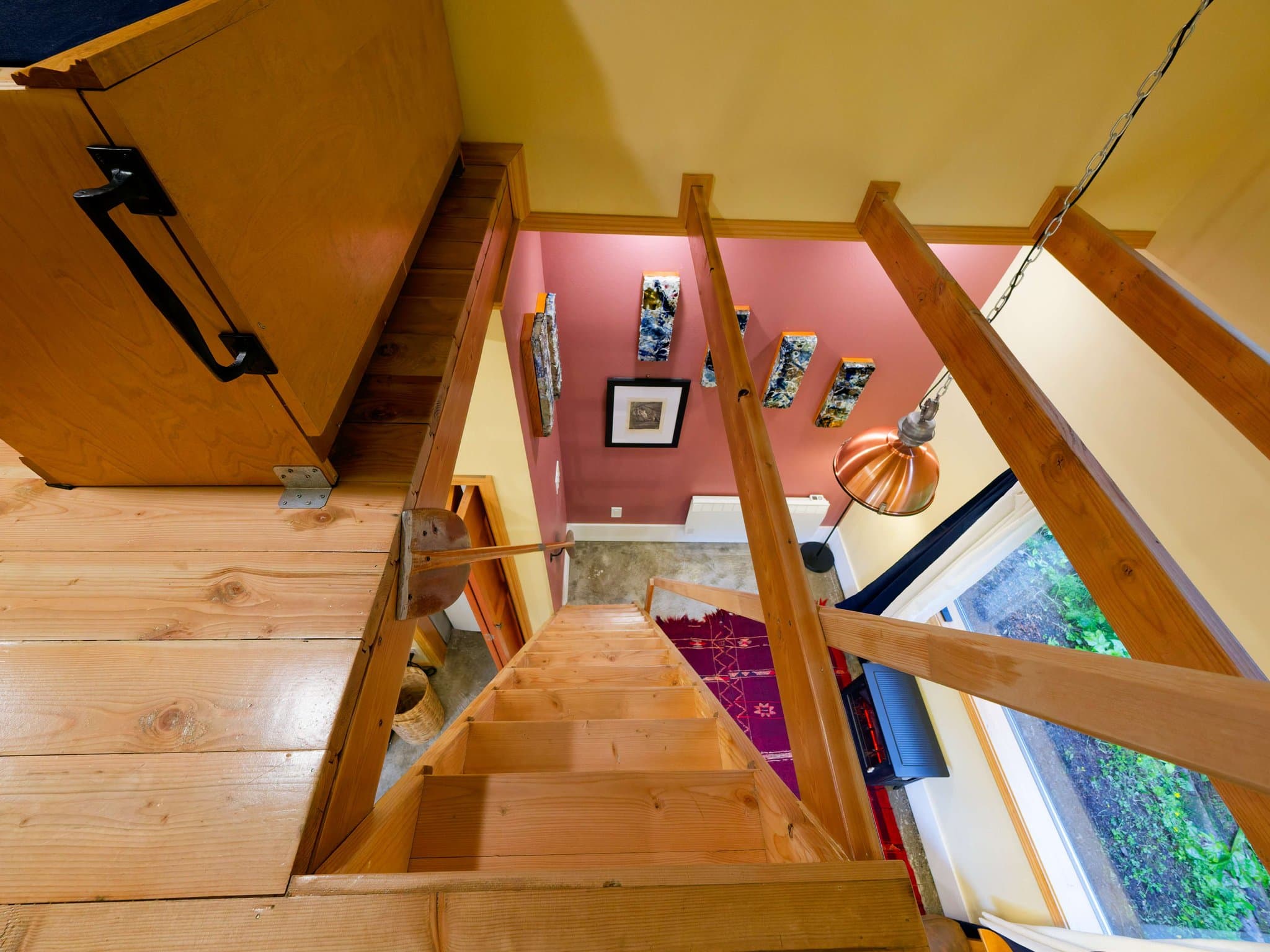 Juneau House: 20136 Cohen Drive