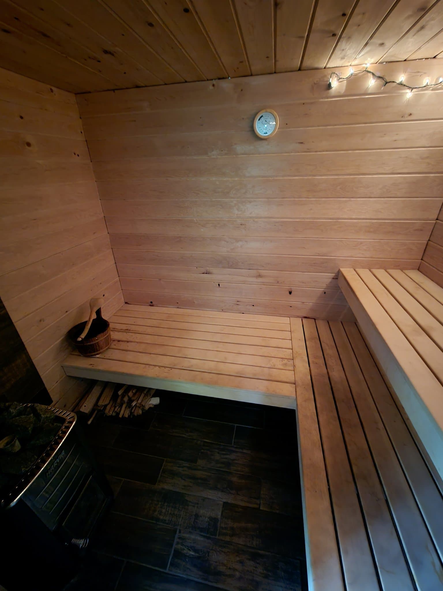 Juneau House: 20136 Cohen Drive