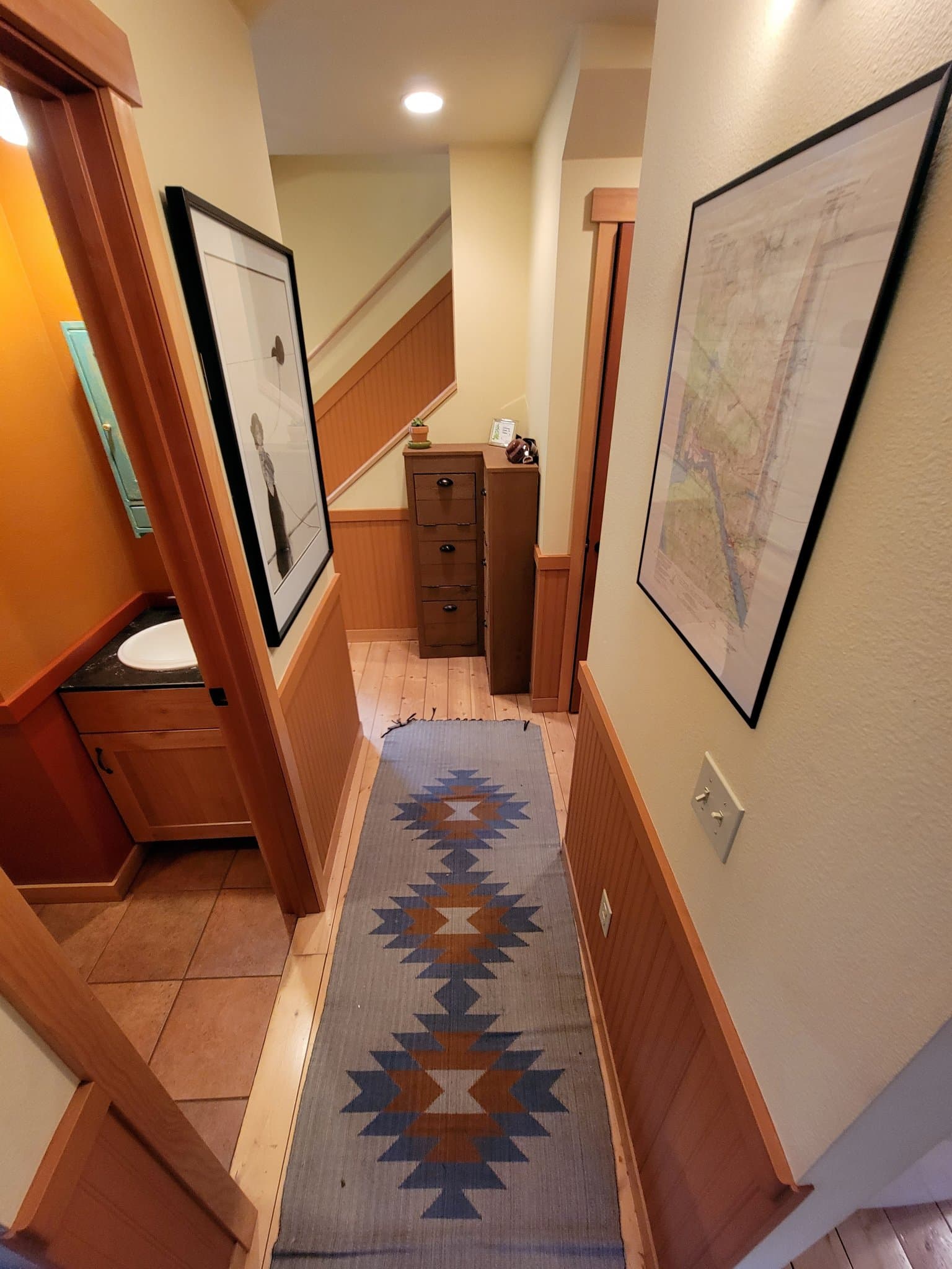 Juneau House: 20136 Cohen Drive