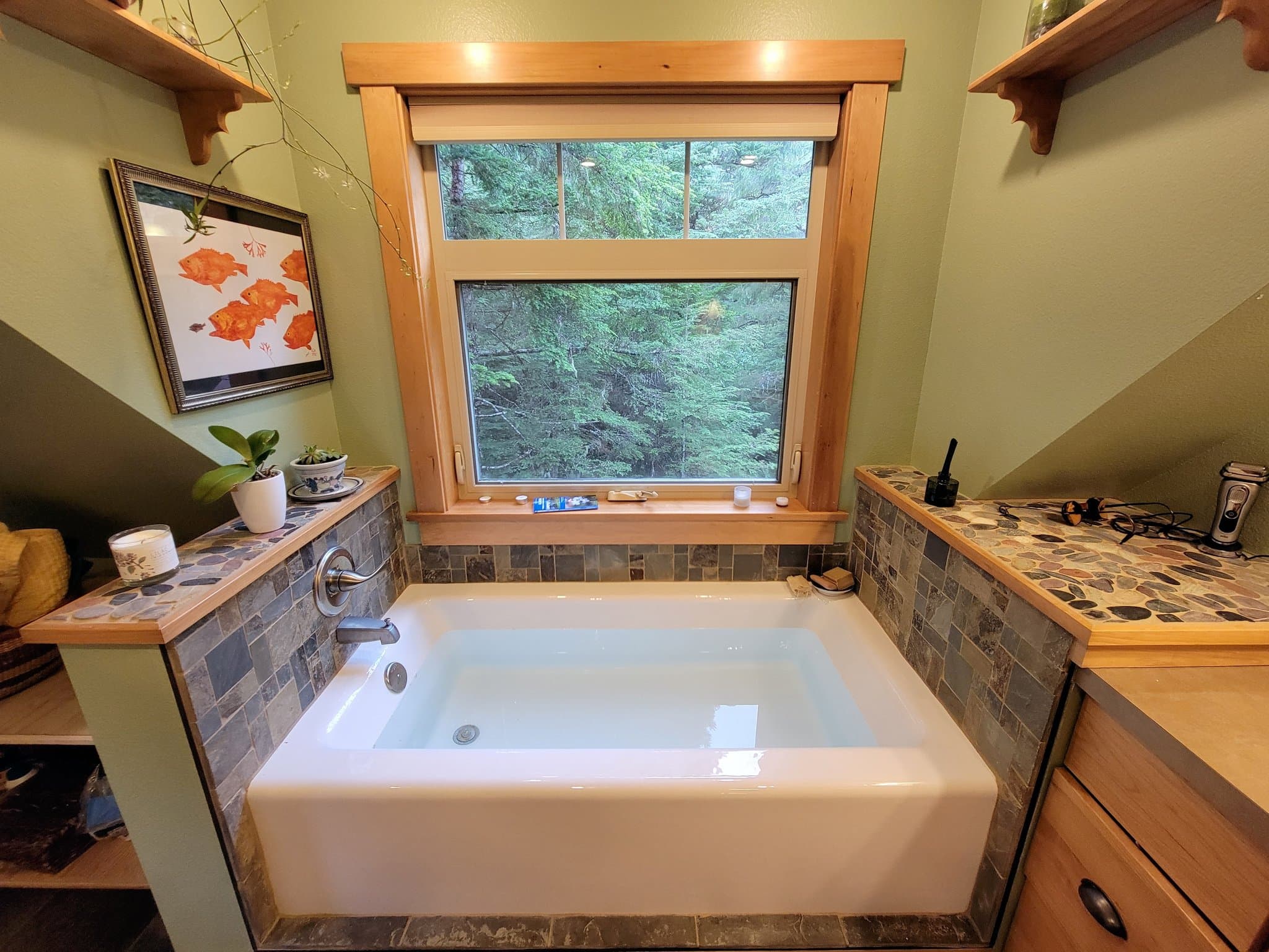 Juneau House: 20136 Cohen Drive