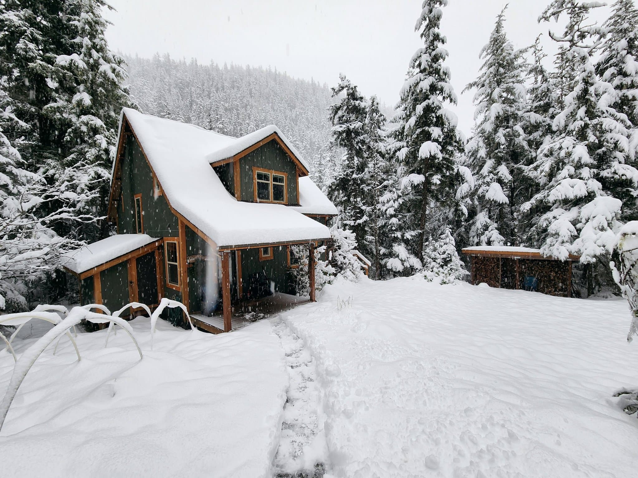 Juneau House: 20136 Cohen Drive