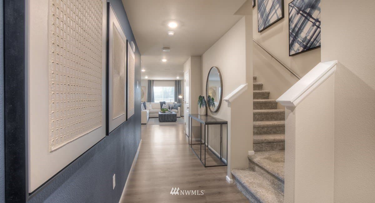 Olympia House: 1909 18th Ave SW