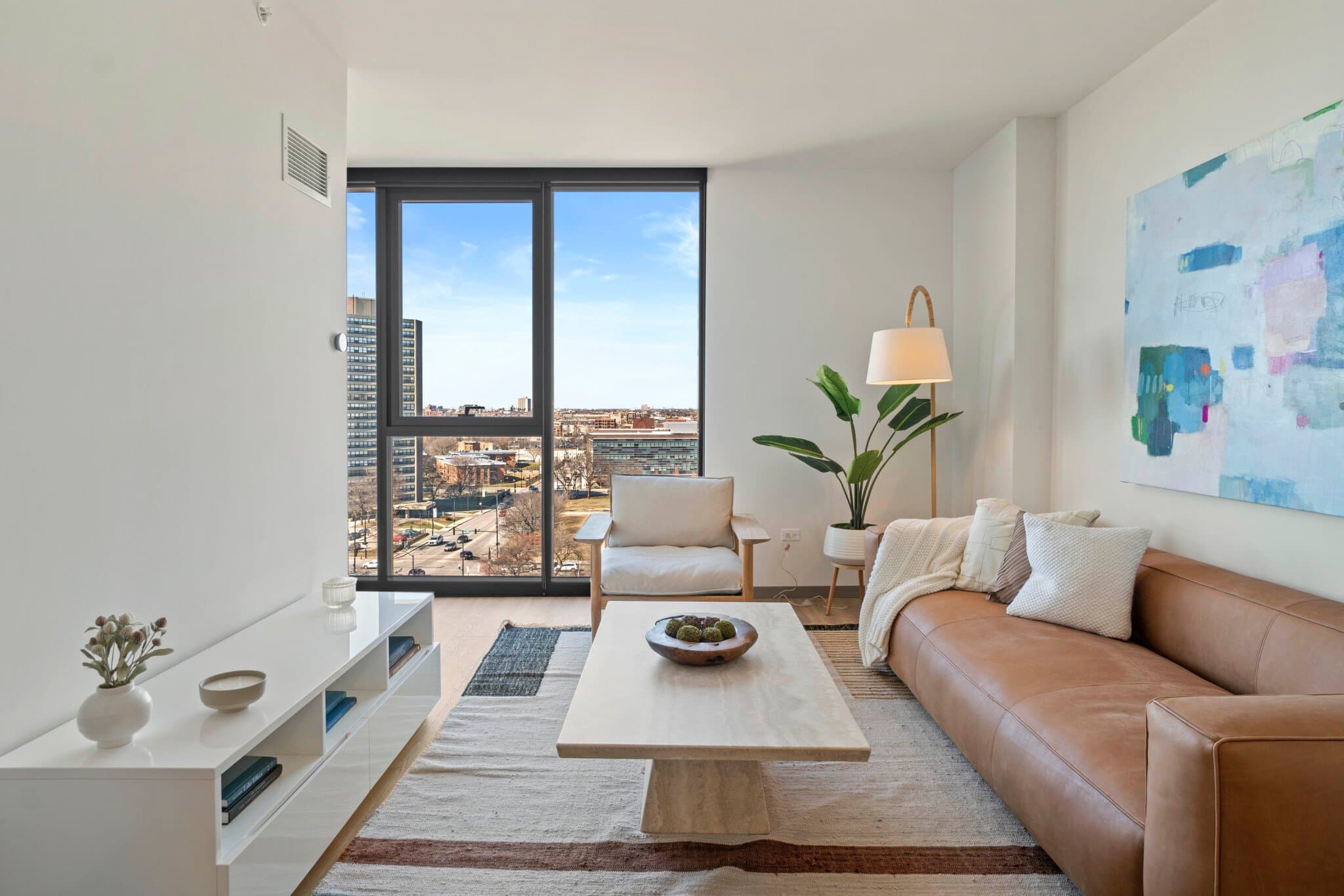 Chicago Condo: 489 S Damen Ave