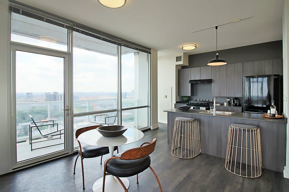 Chicago Condo: 2206 S Indiana Ave