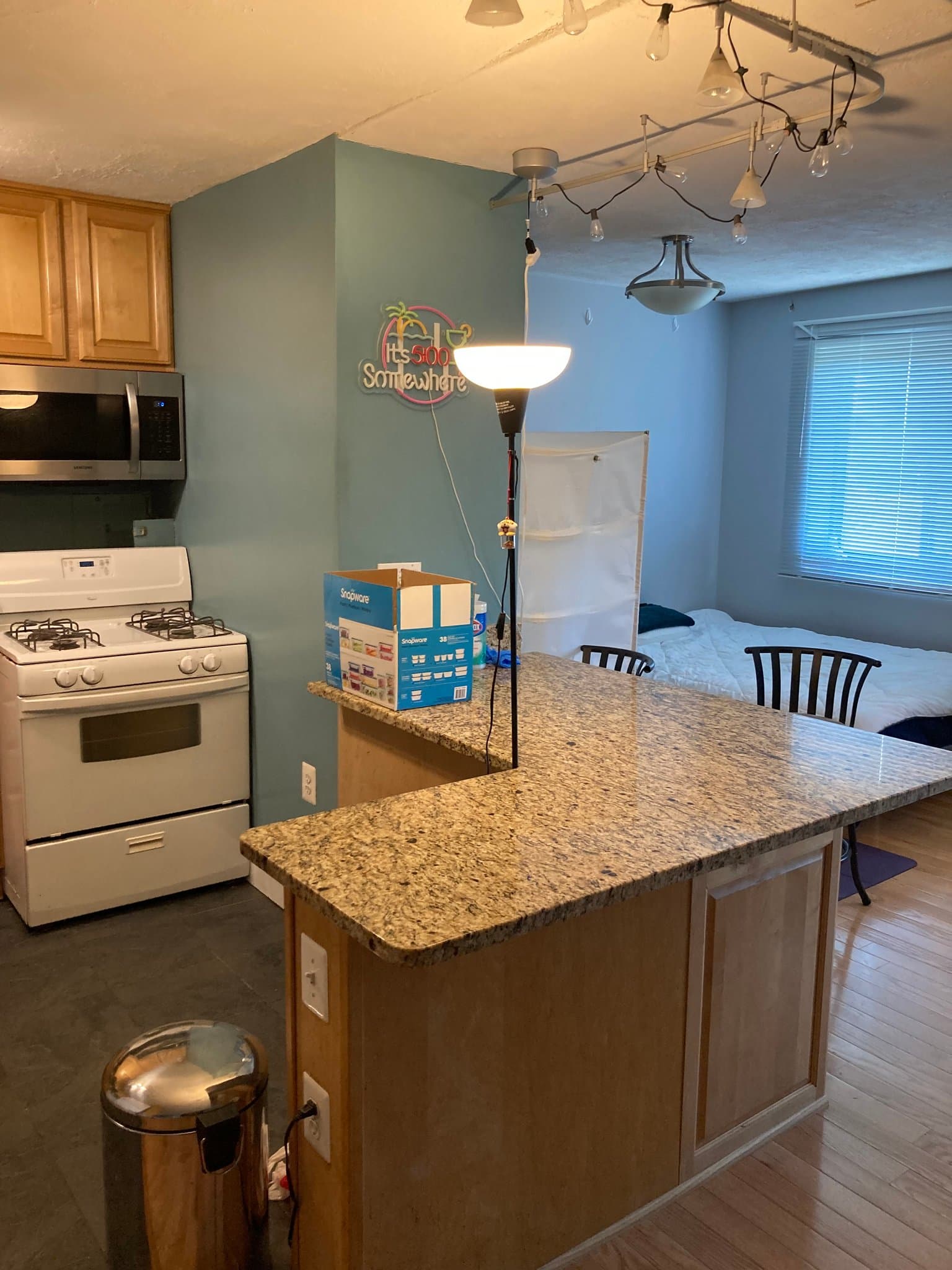 Arlington Single Room: 1300 S Arlington Ridge Road