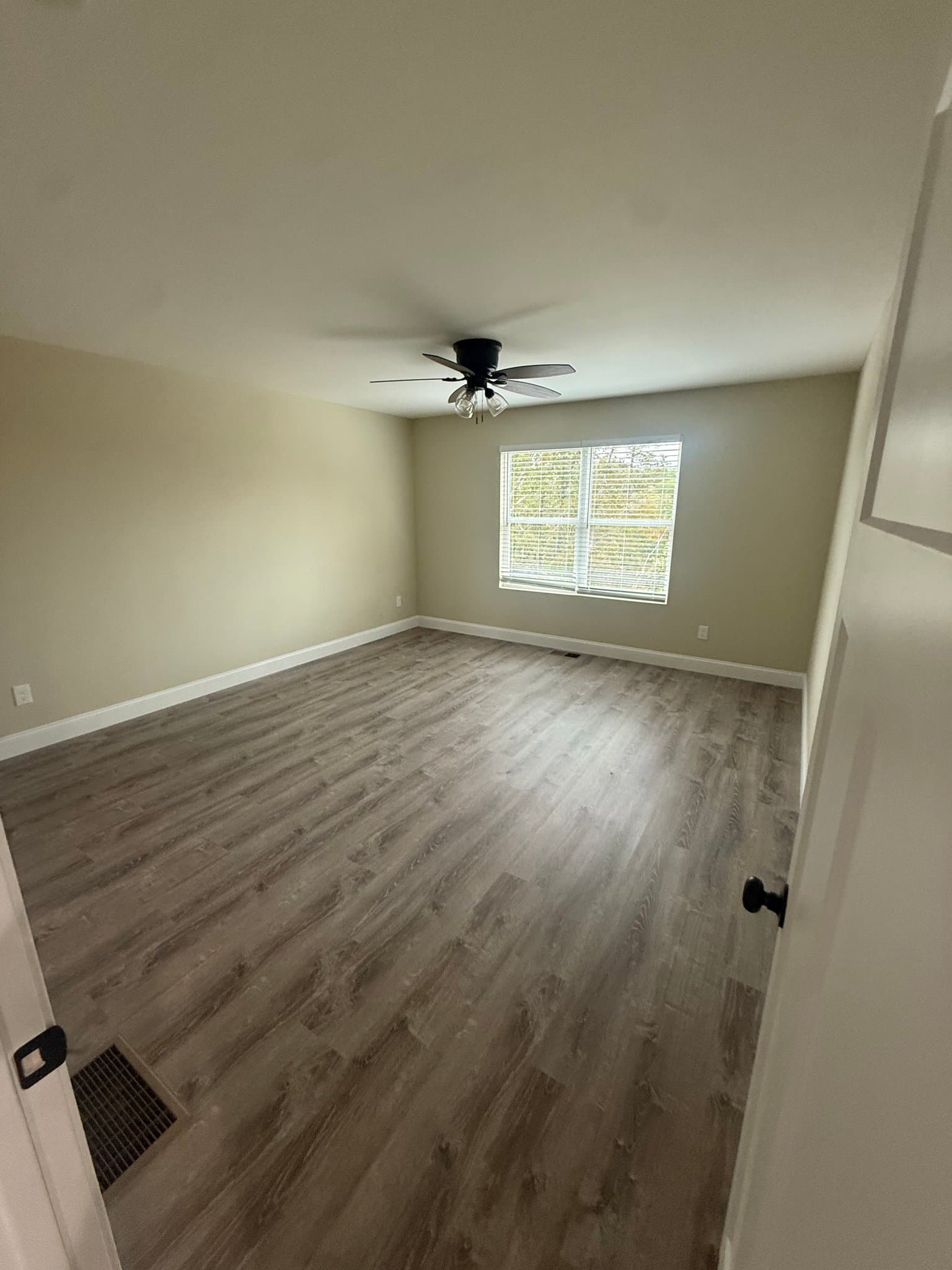 Dahlonega House: 375 Grand Oak Ln