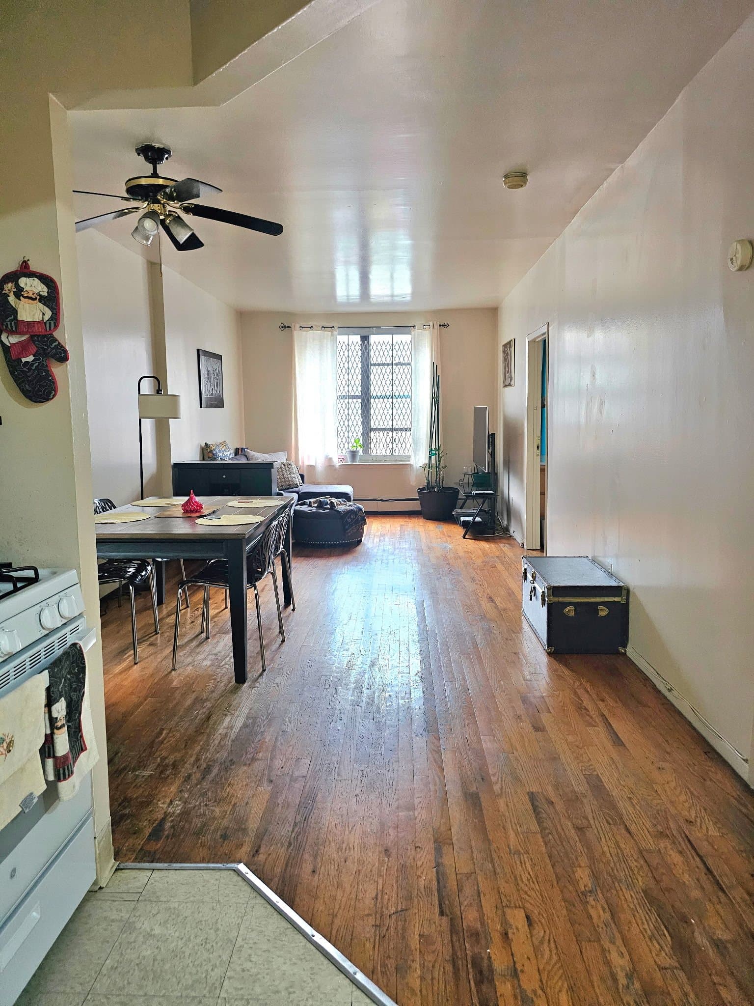 New York Apartment: 2107 Amsterdam Ave