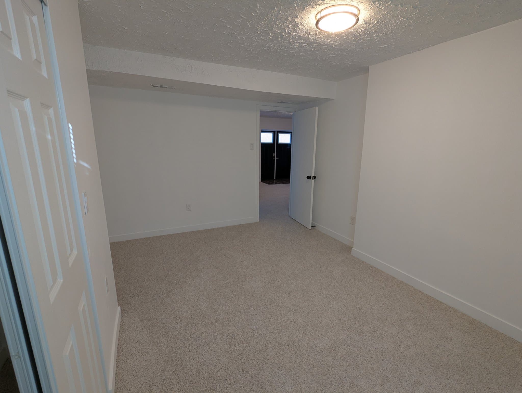 Taylorsville Single Room: 5971 South 2700 West