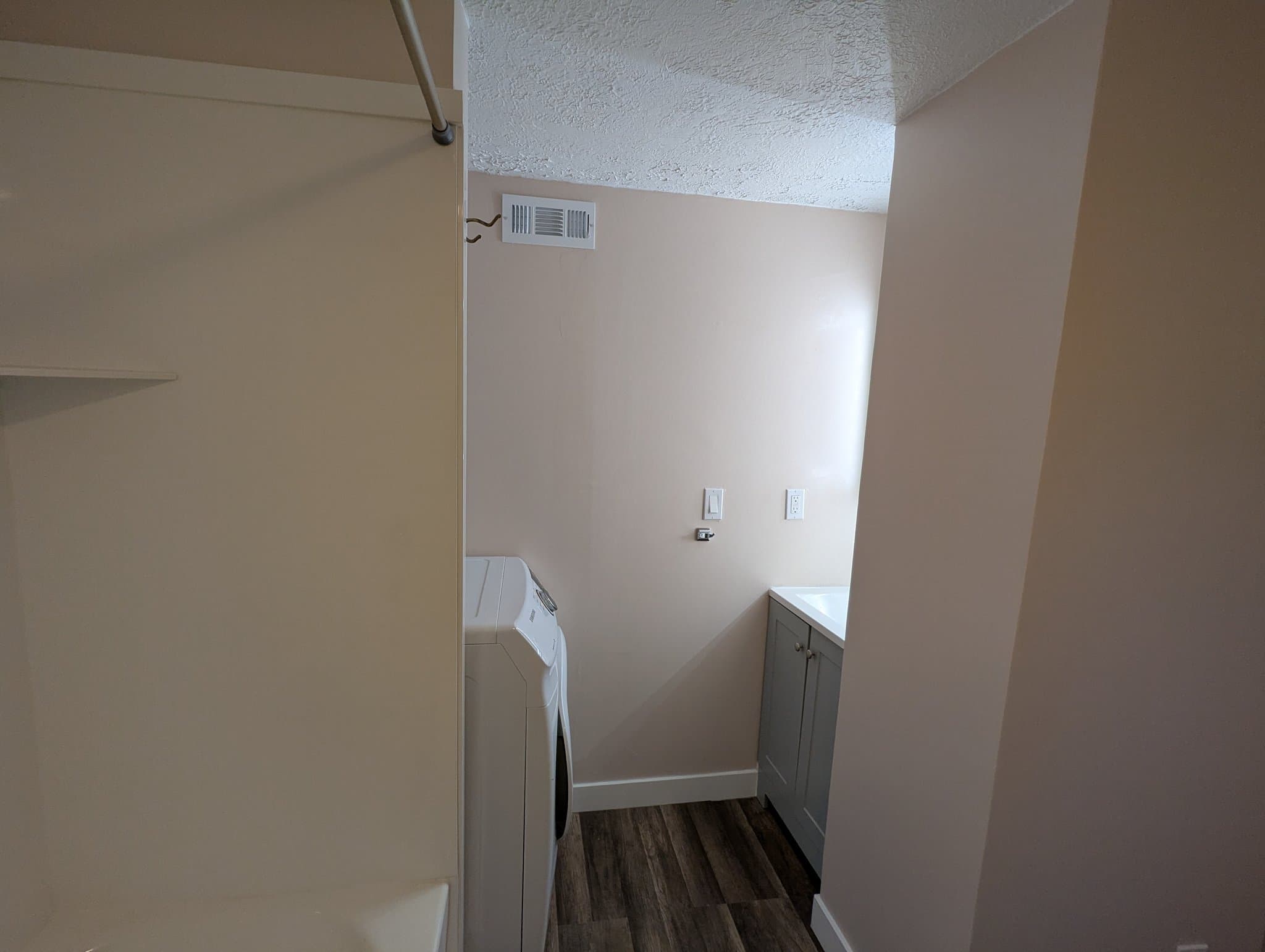 Taylorsville Single Room: 5971 South 2700 West