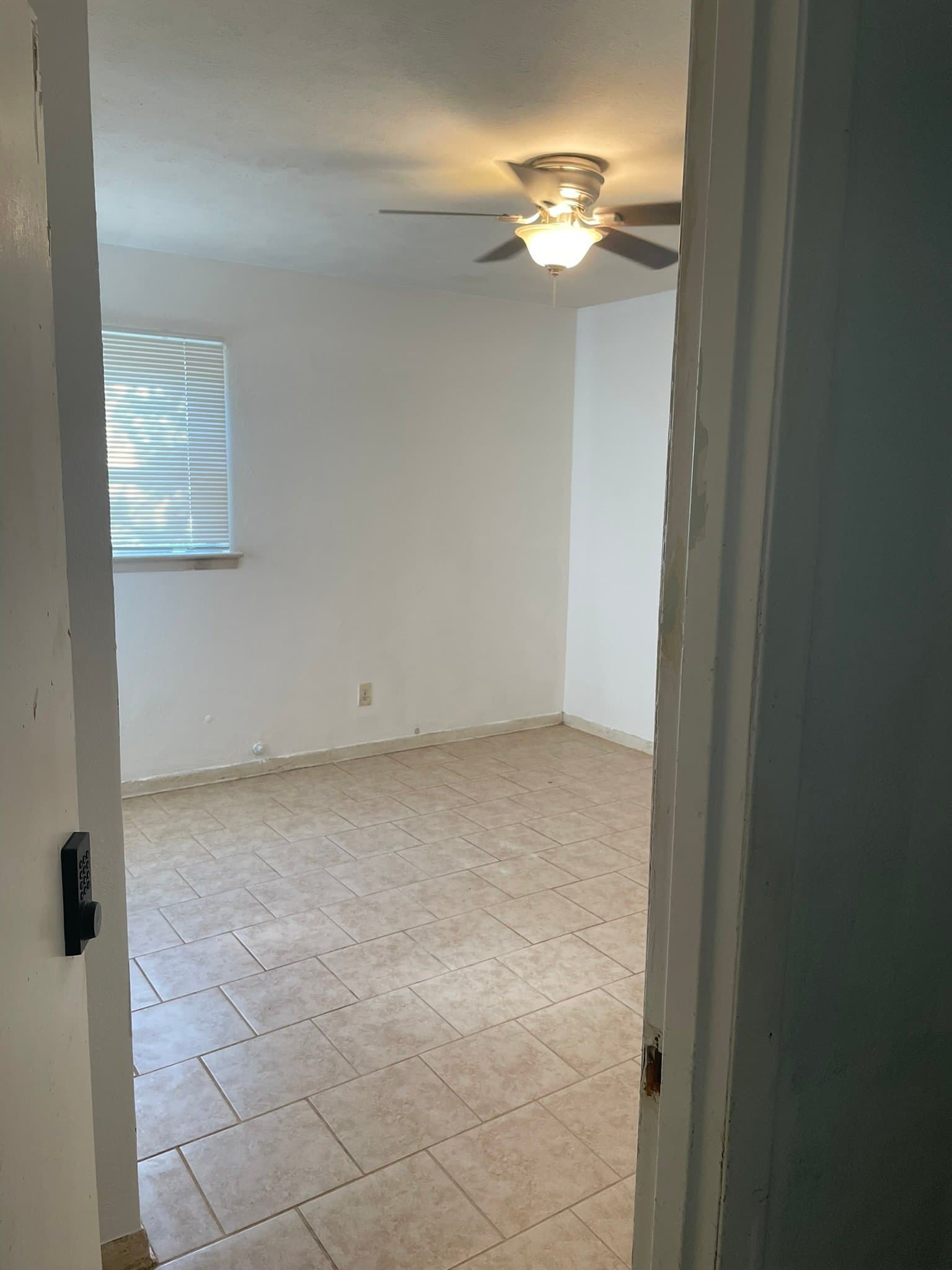 Fort Worth Single Room: 7224 Greenlee St