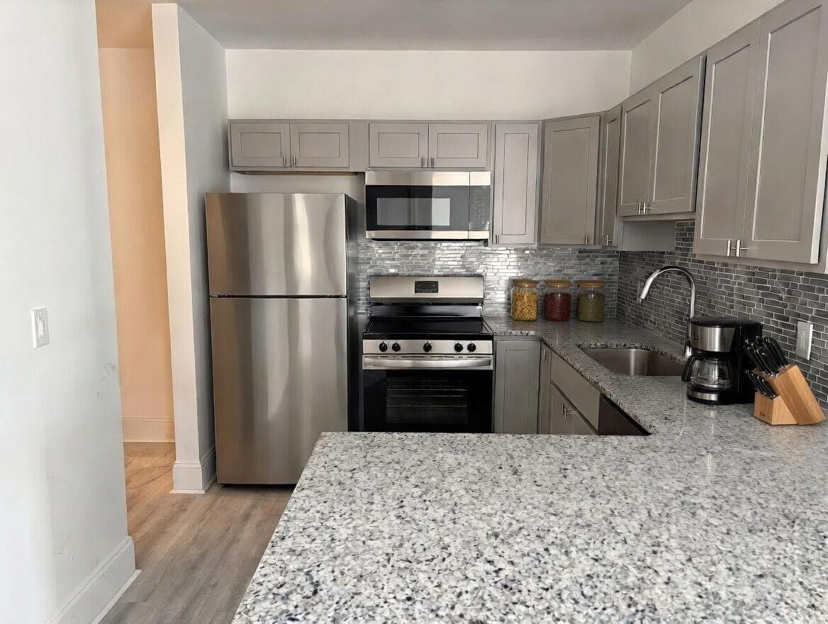 Dover Apartment: 2 Grove St.