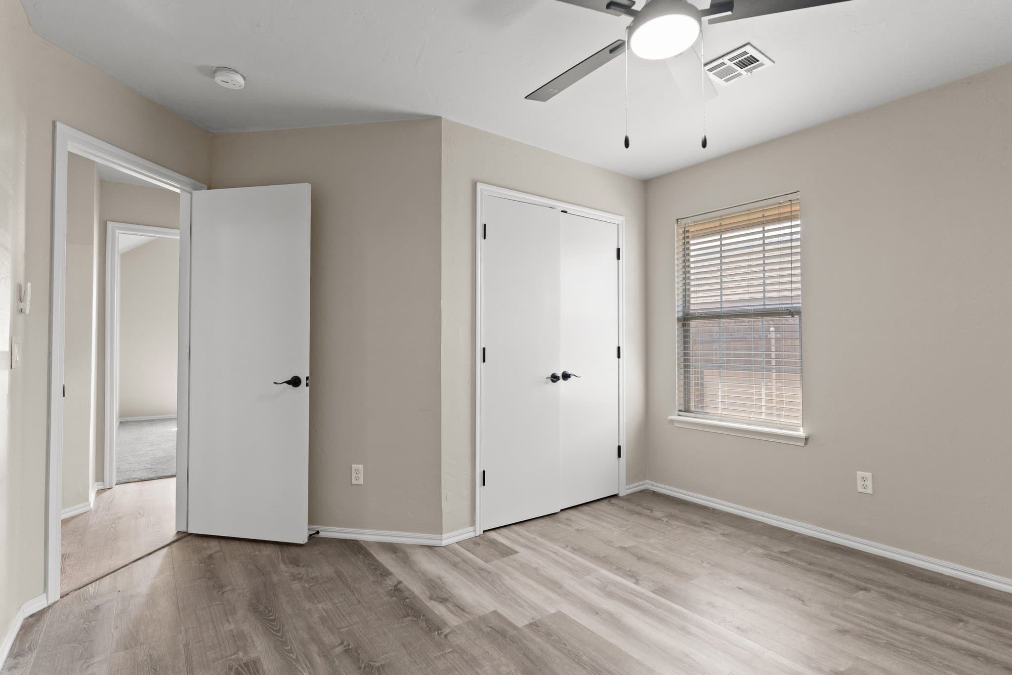 Mustang House: 341 E Plantation Ter