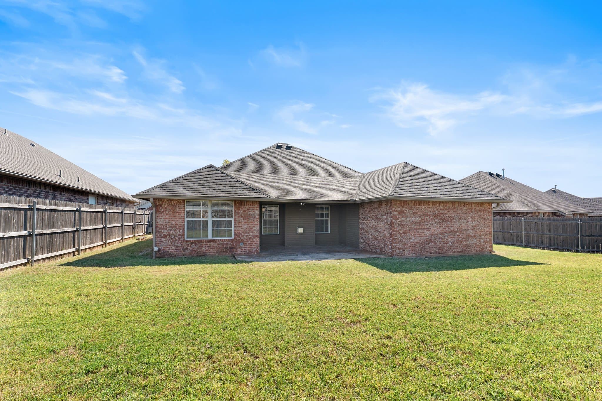 Mustang House: 341 E Plantation Ter