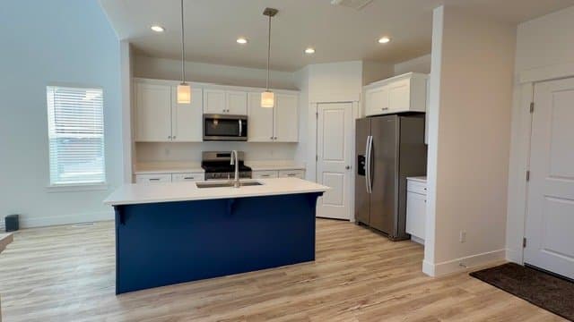 Saratoga Springs Townhome: 714 Danvers Dr.