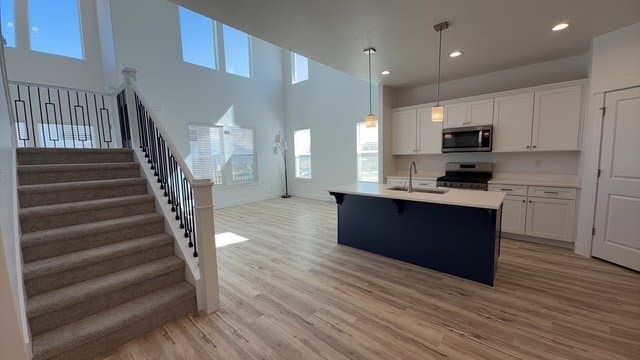 Saratoga Springs Townhome: 714 Danvers Dr.
