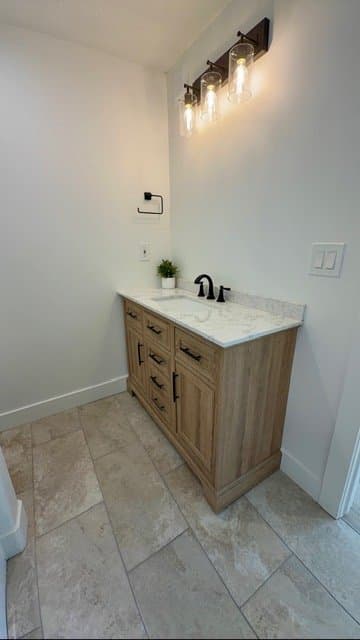 Saratoga Springs Townhome: 714 Danvers Dr.