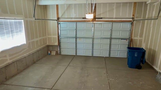 Saratoga Springs Townhome: 714 Danvers Dr.