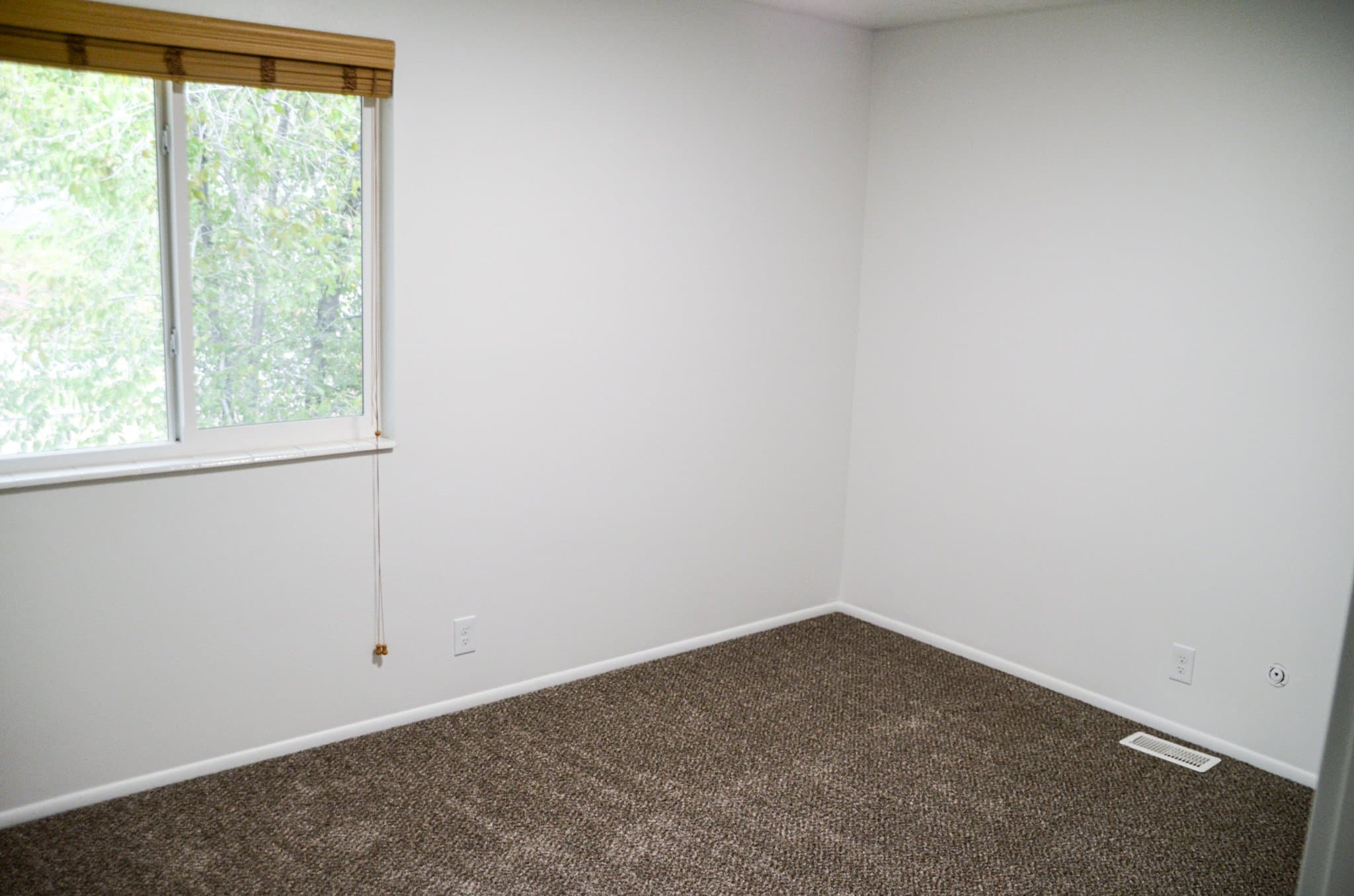 Salt Lake City Multiplex: 549 E Delno Cir