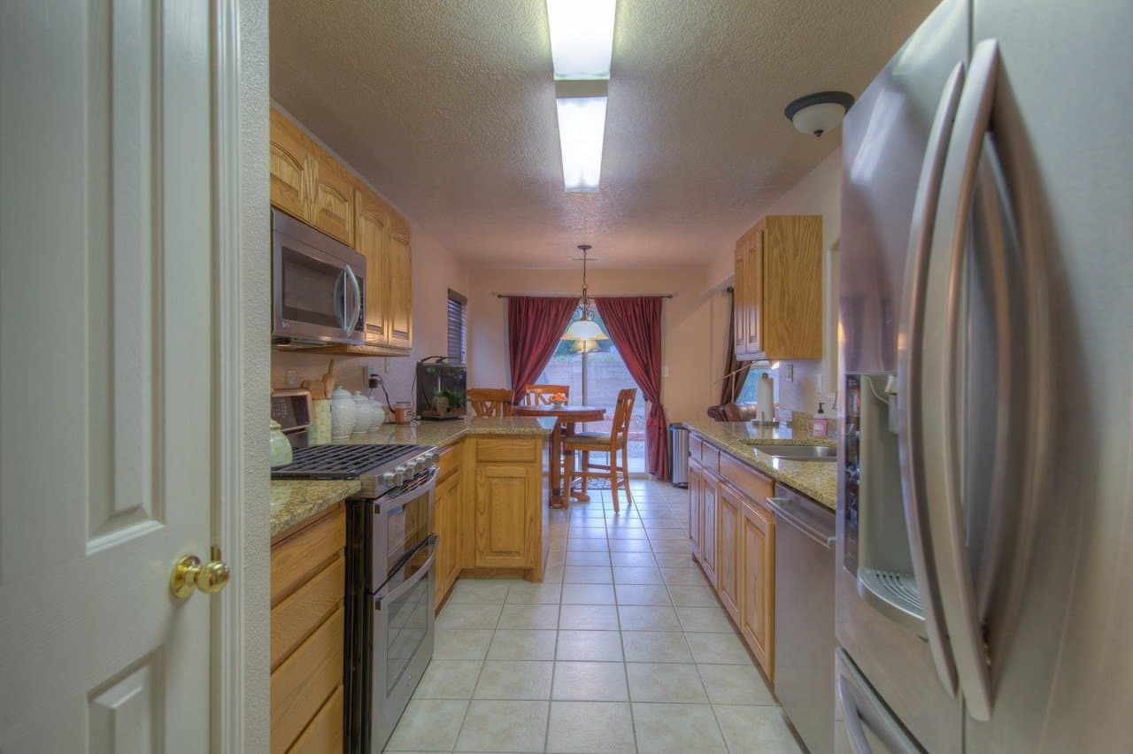 Albuquerque House: 5400 Monterey Cove Ave NW