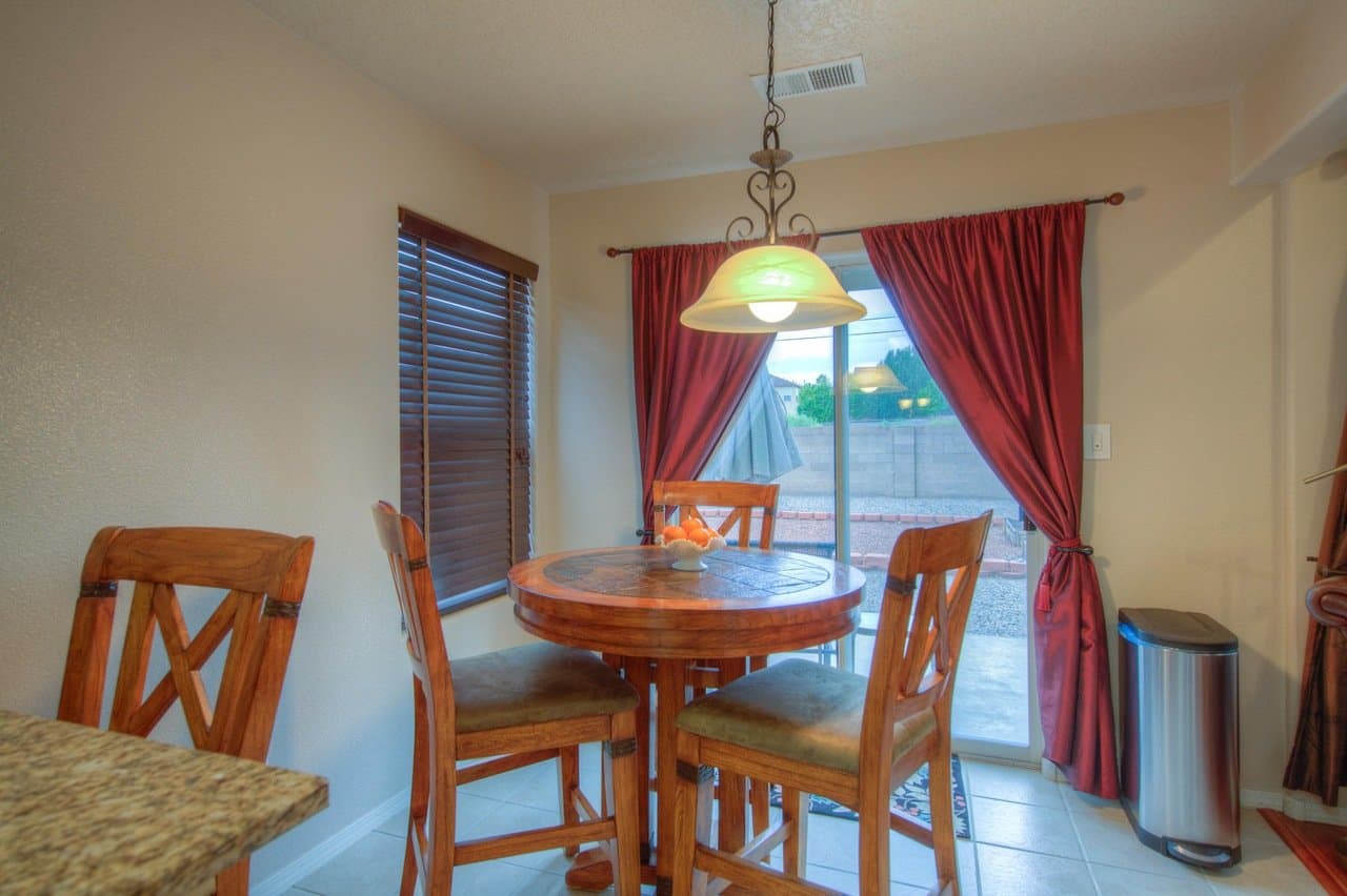 Albuquerque House: 5400 Monterey Cove Ave NW