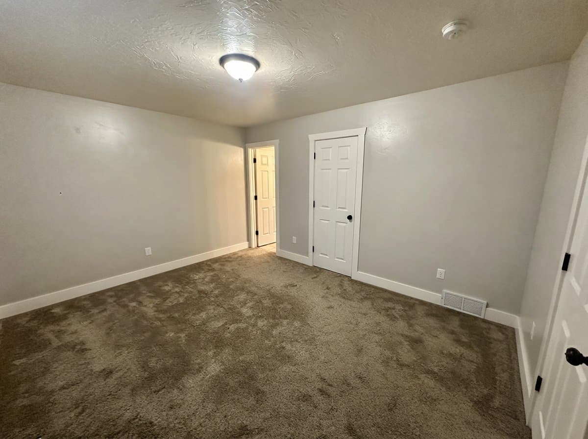 Logan House: 2170 S 1450 W