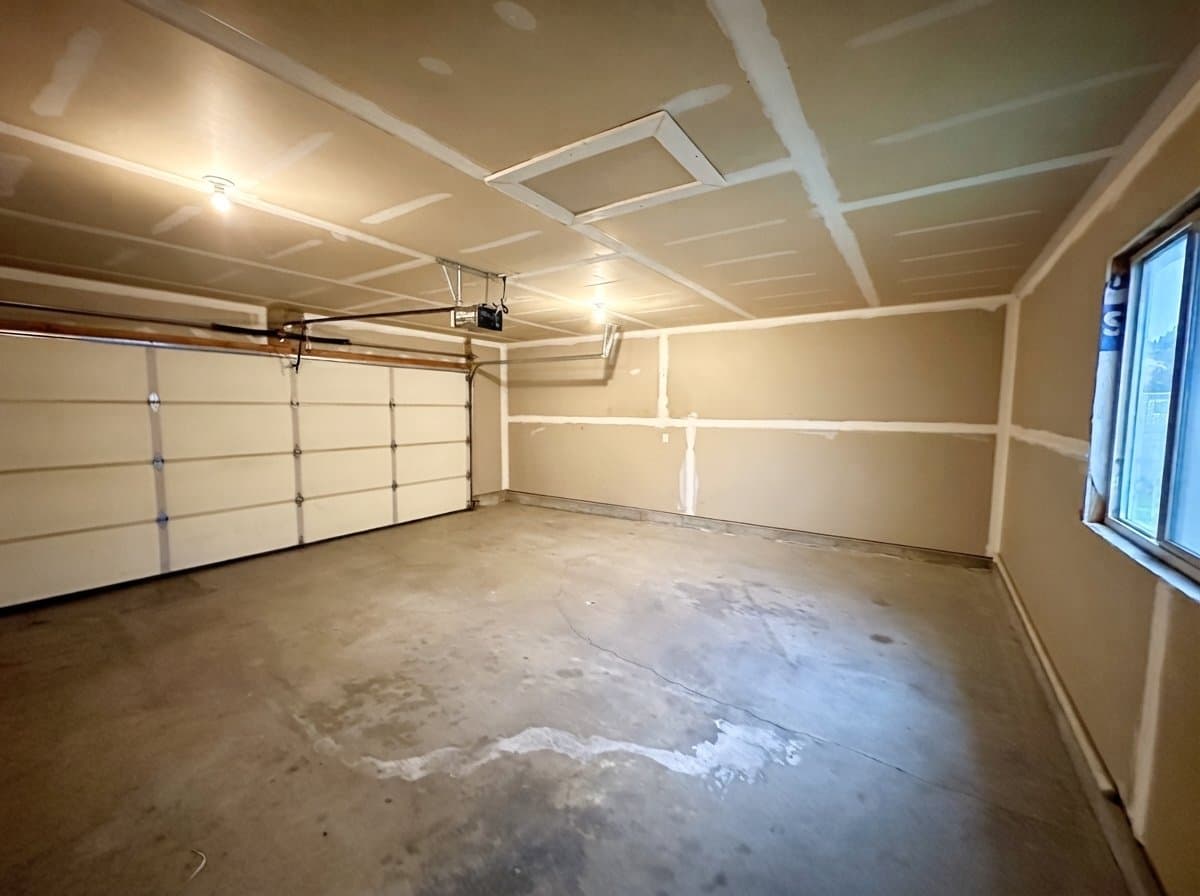 Logan House: 2170 S 1450 W