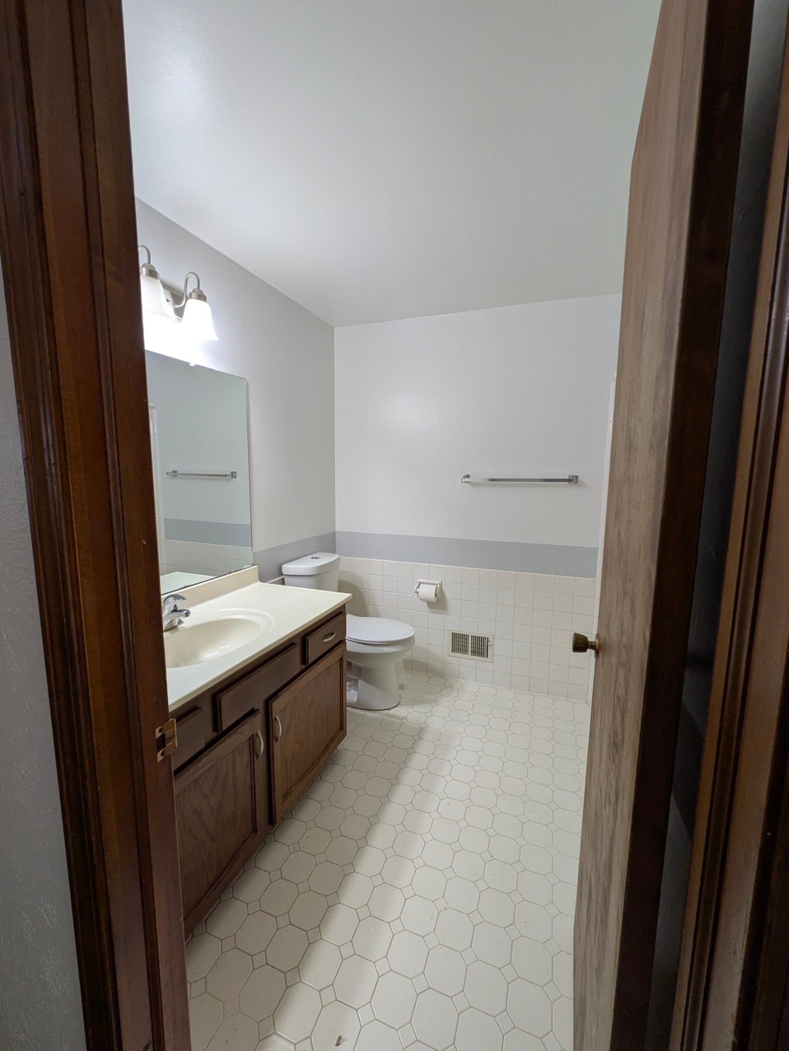 Toledo Multiplex: 5435 Glenridge Drive