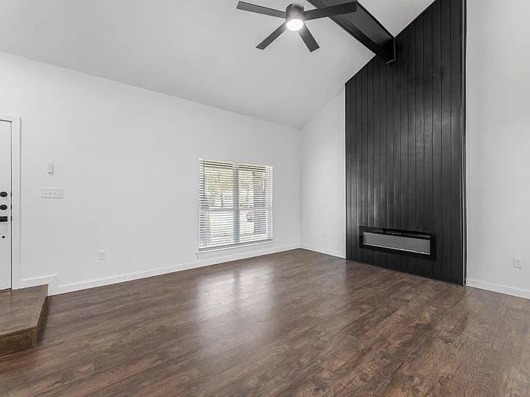 Arlington House: 2506 Holt Rd