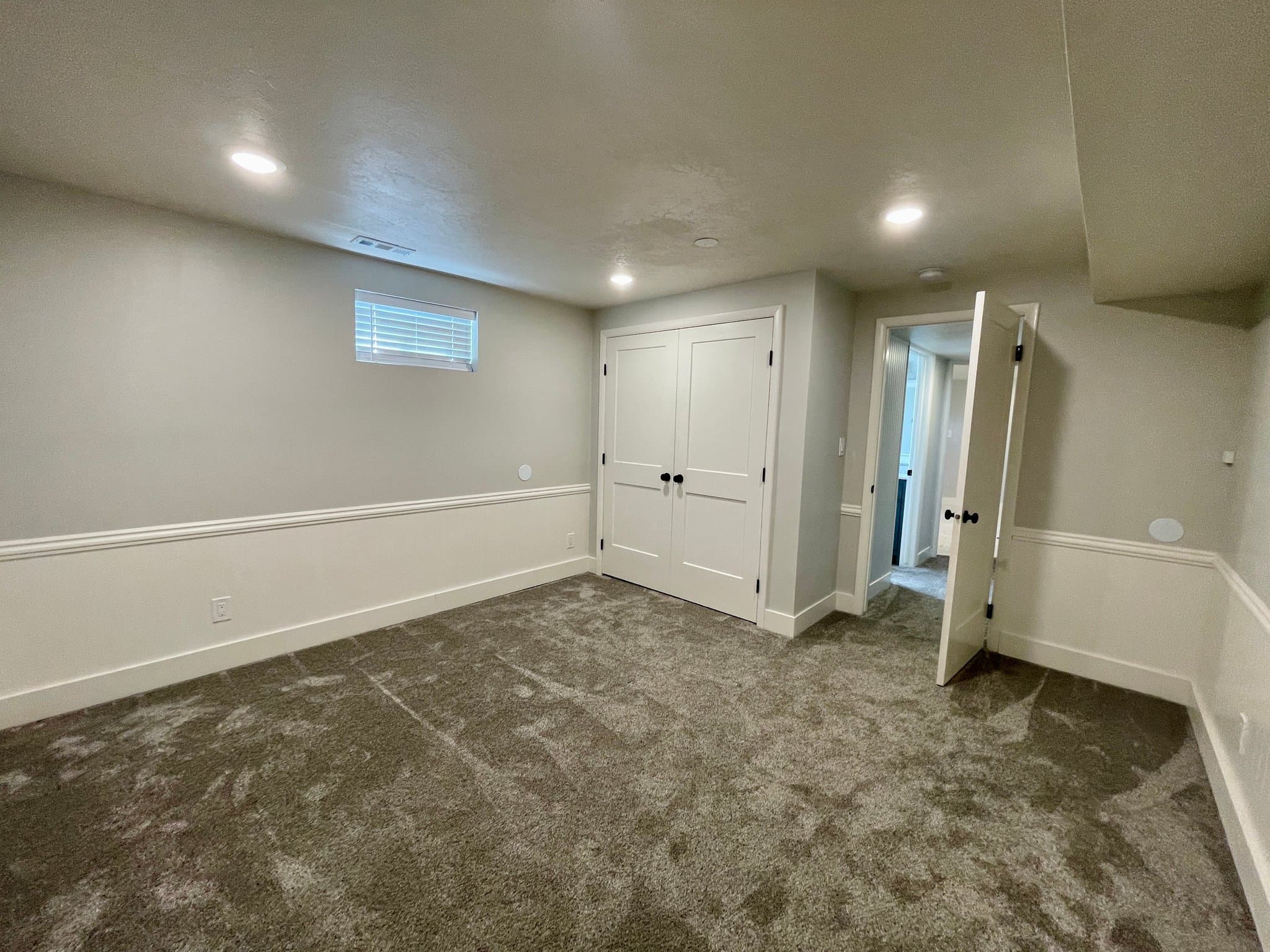 Centerville House: 164 E 1250 N