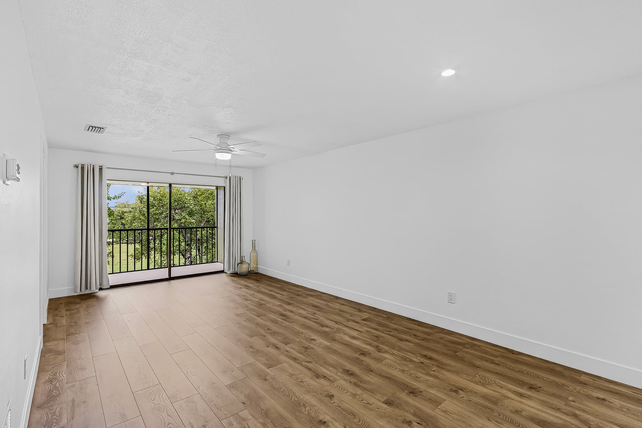 Cape Coral Condo: 423 Cape Coral Pkwy W