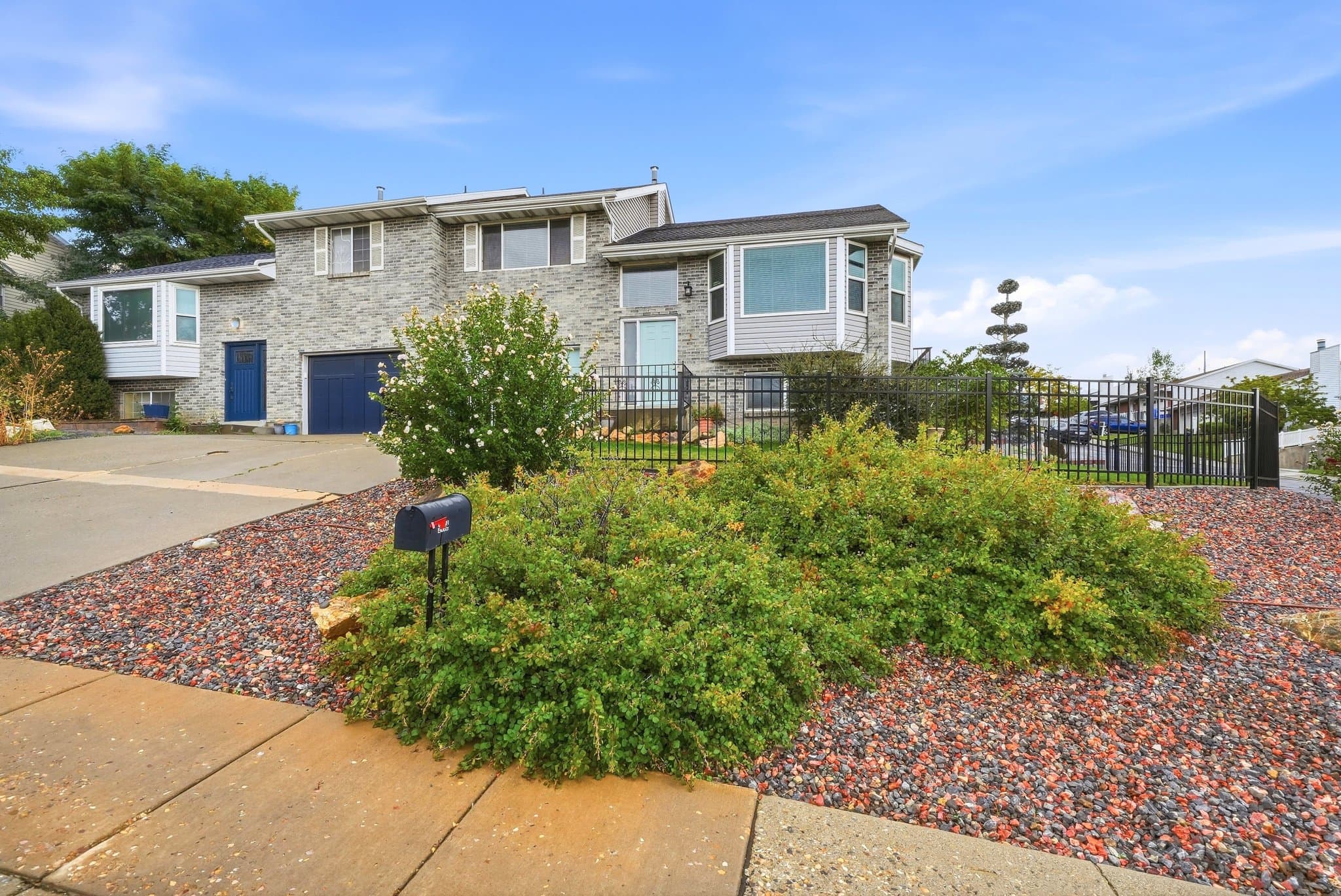 Cottonwood Heights House: 2172 E. 7495 S.