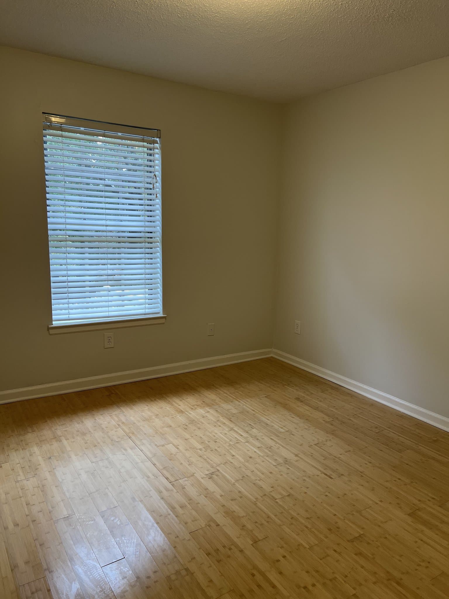 Germantown Condo: 1939 Vienna Way